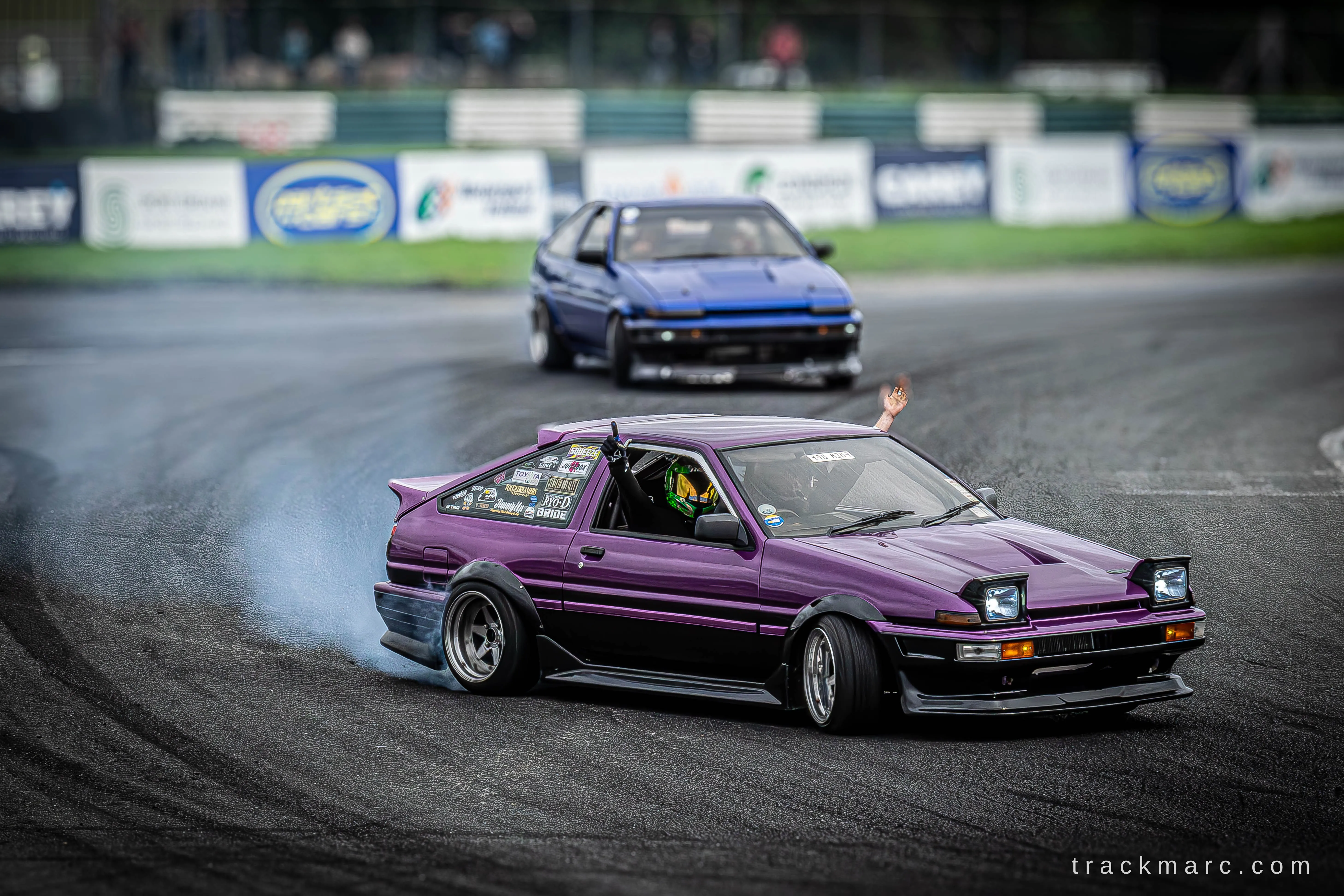 Toyota AE86s drifting at 86 Fest