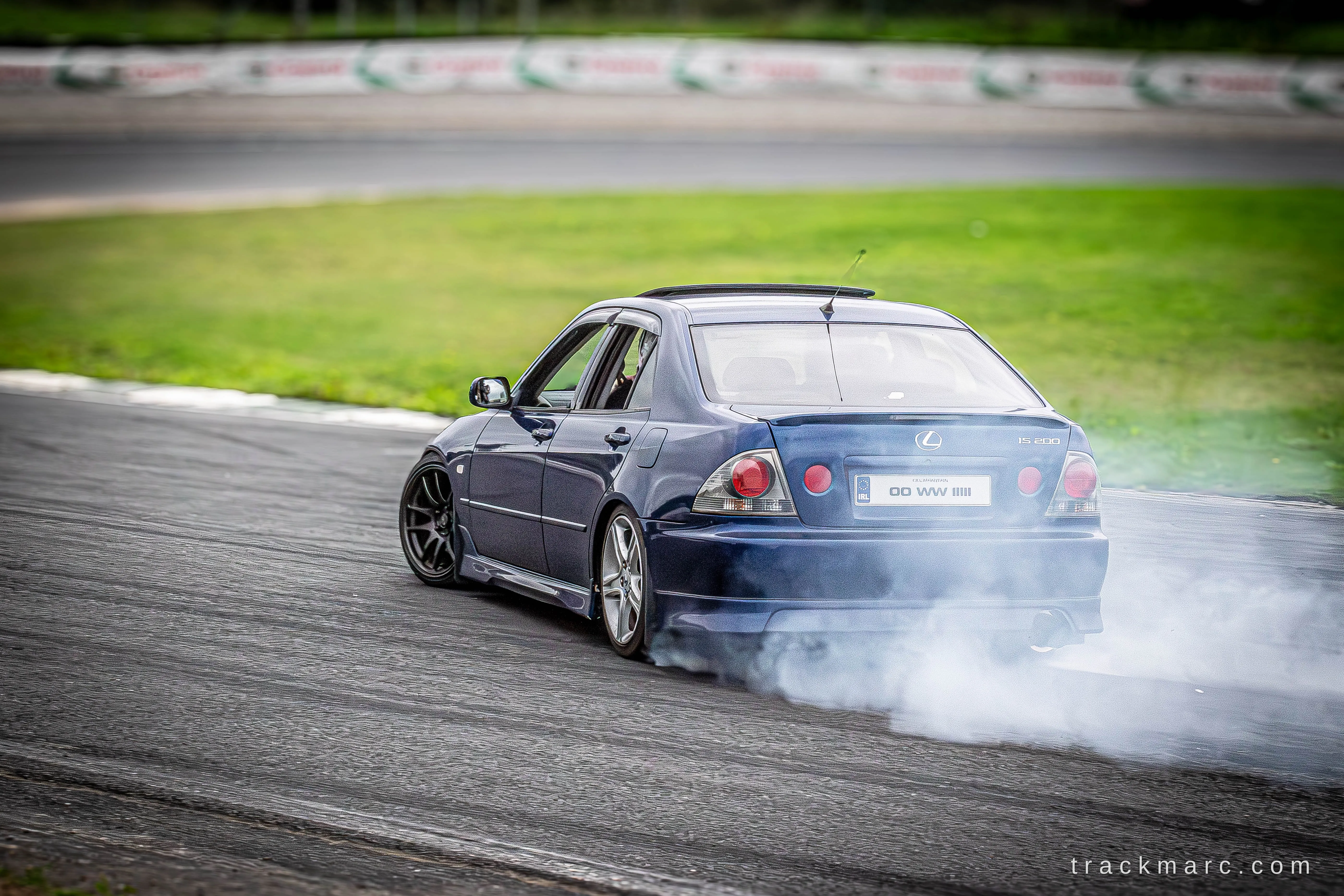 Lexus IS200, 86 Fest