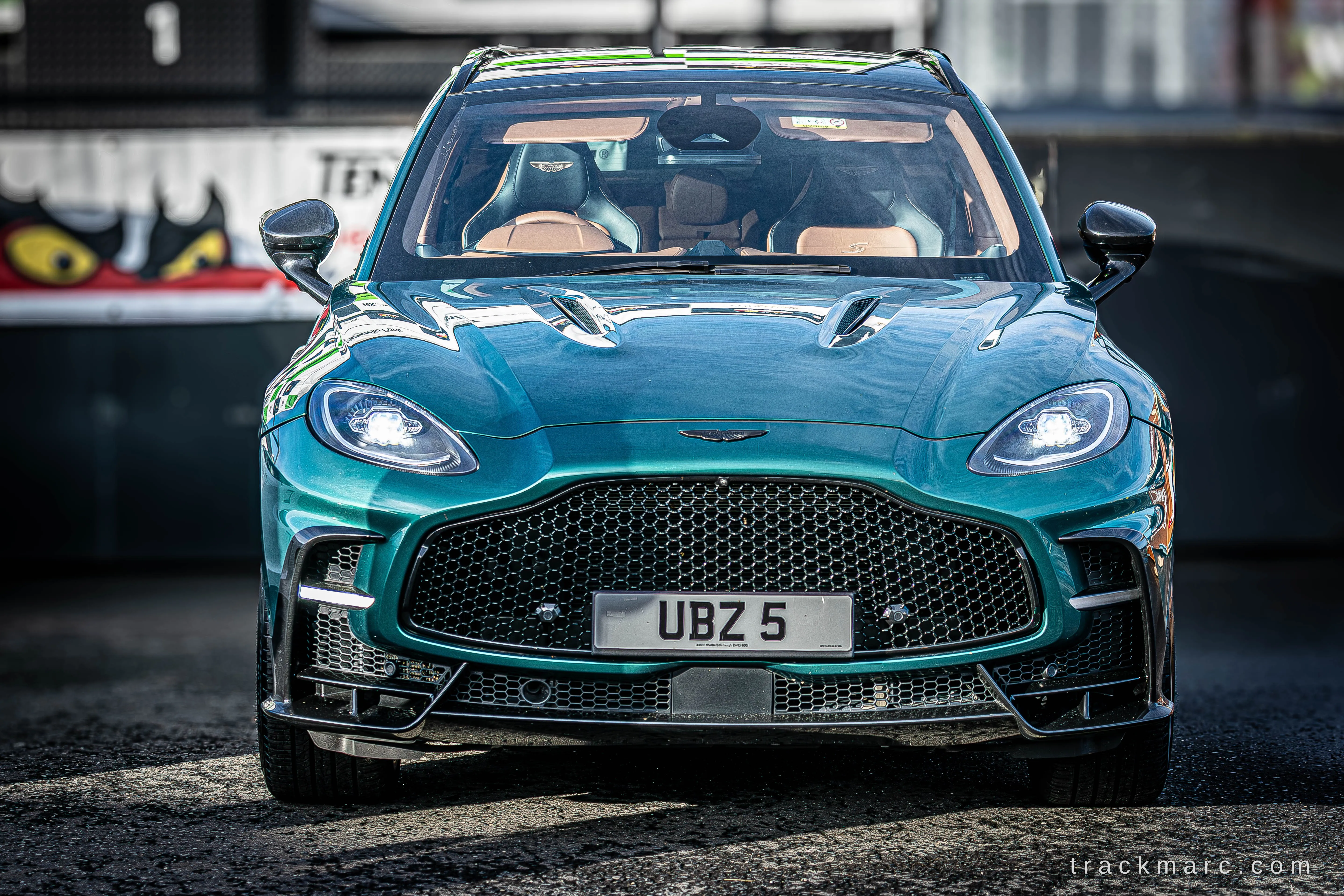 Aston Martin DBX707 — 130 Showdown