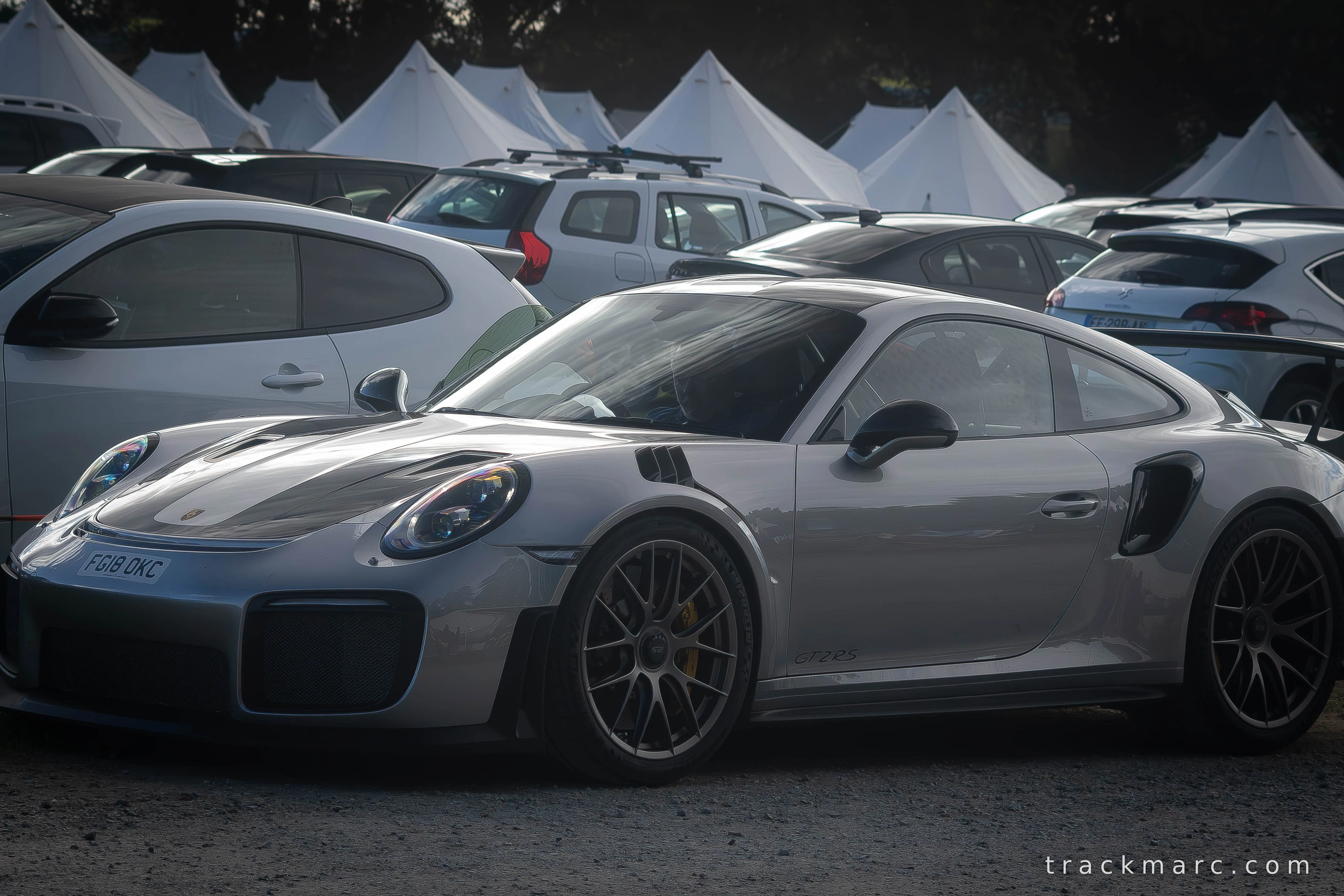 Porsche 911 GT2 RS (991.2) in GT Silver Metallic