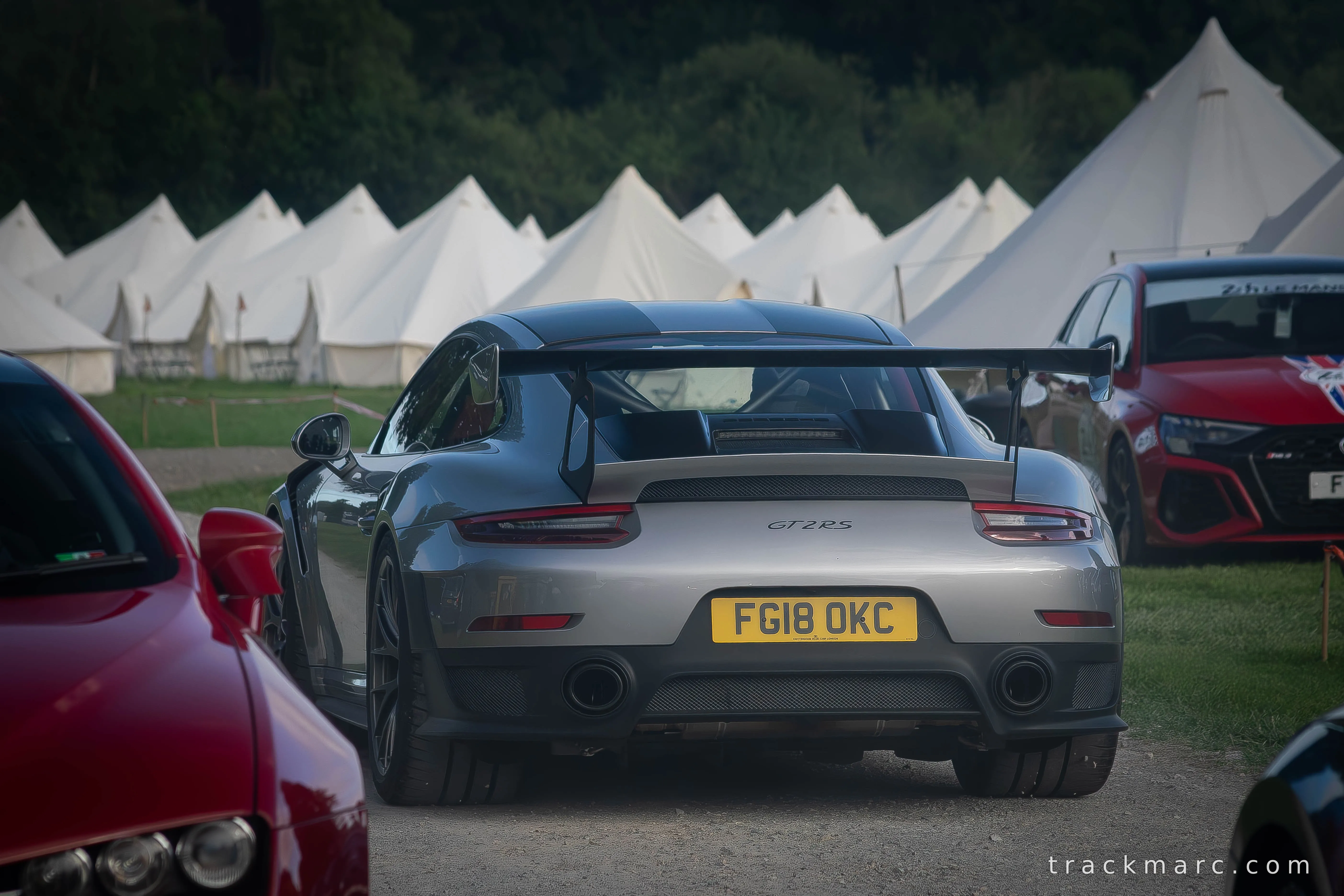 Porsche 911 GT2 RS (991.2) in GT Silver Metallic