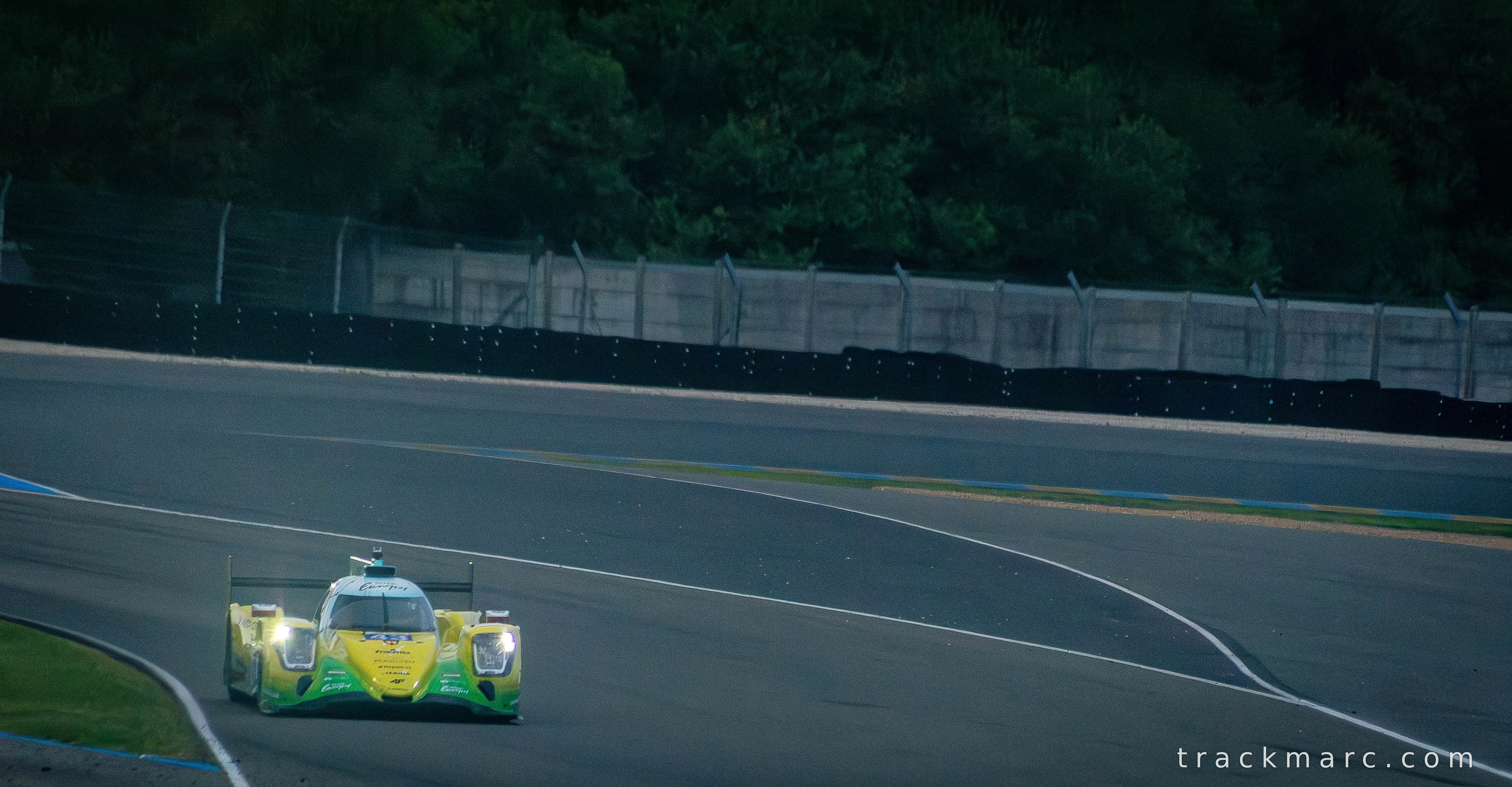 wing.vc Oreca Rounding the Bend