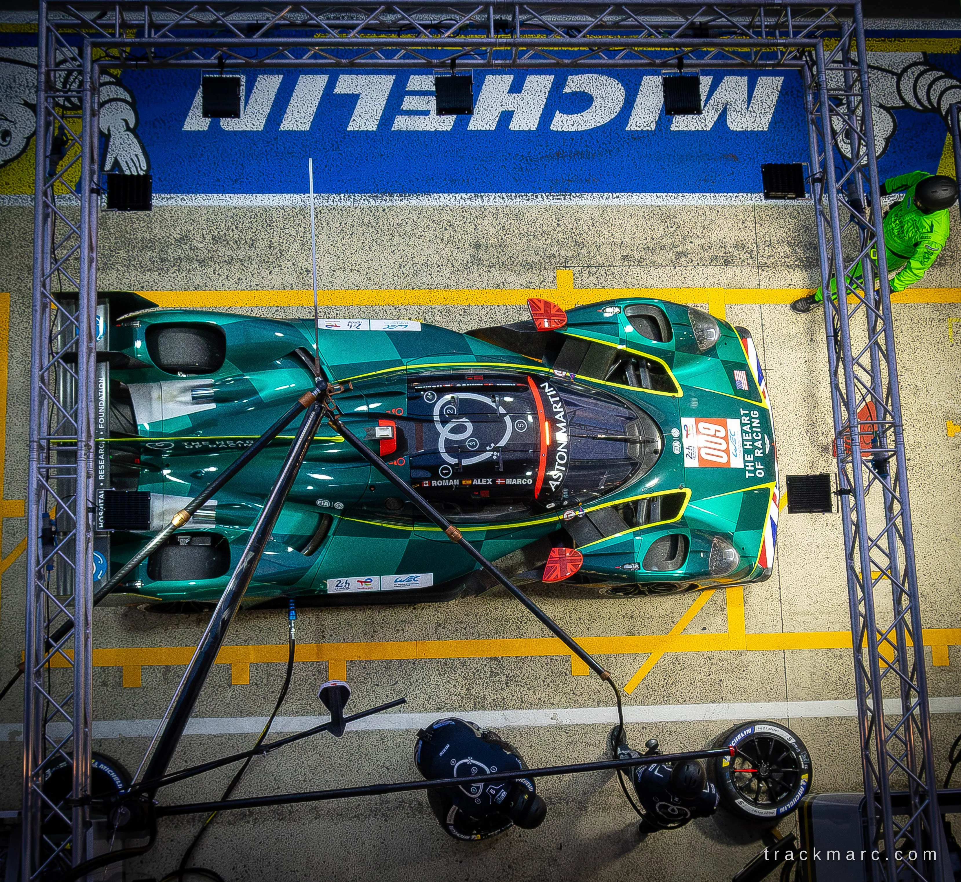 Aston Martin Valkyrie 009 Pit Stop