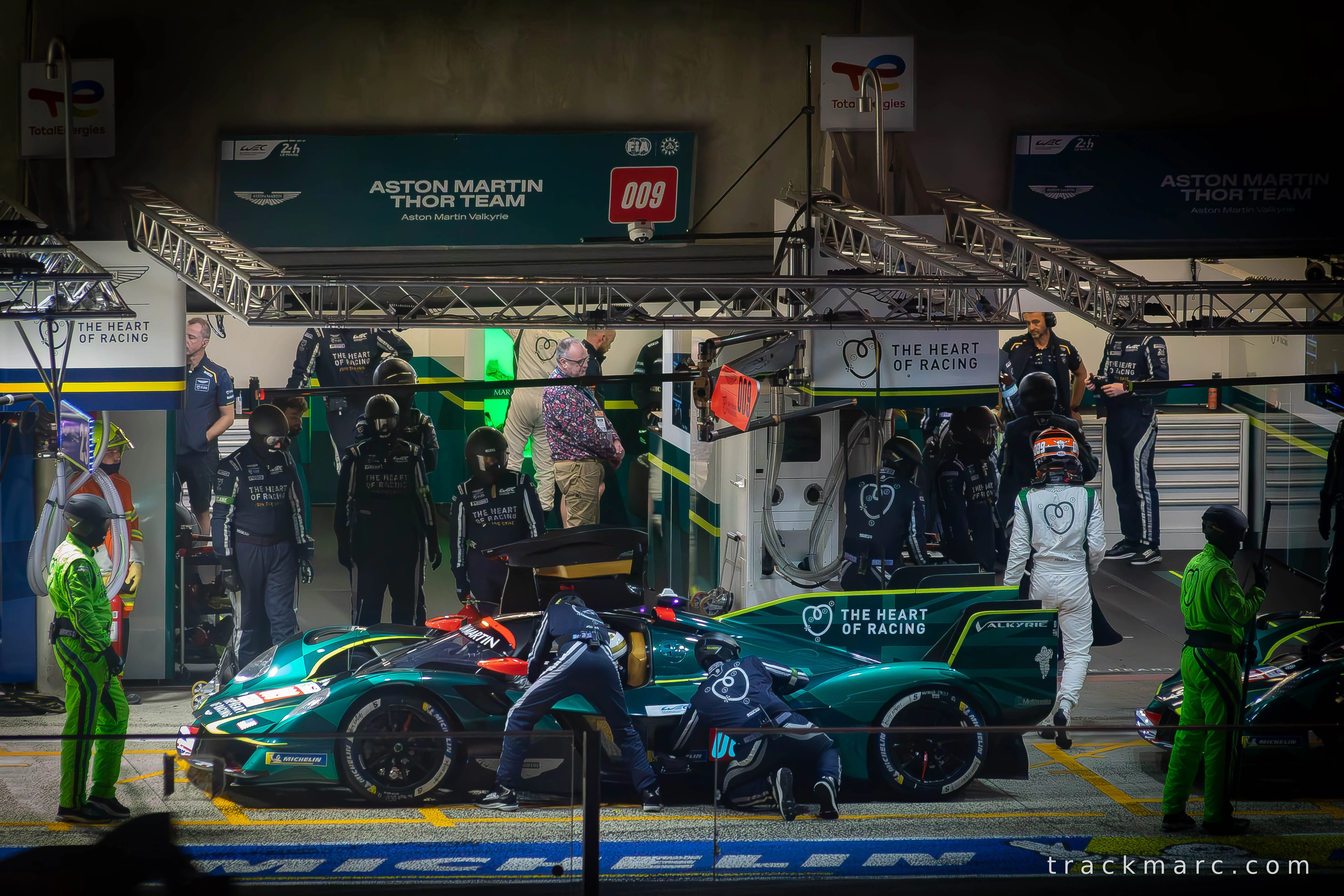 Aston Martin Thor Team — Double Bay