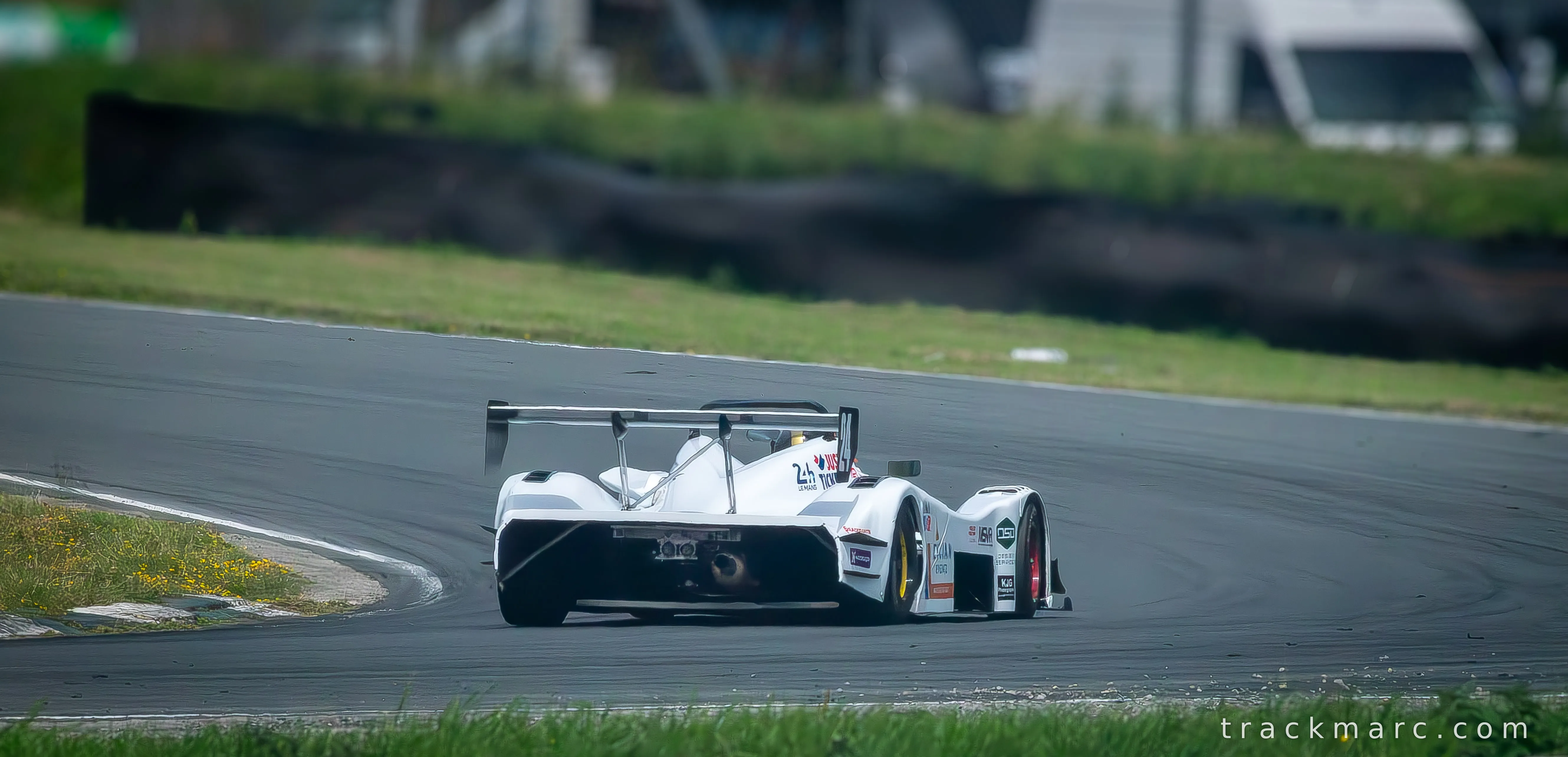 Williams' Sports 2000 #24, Rear Three-Quarter — Mondello Park
