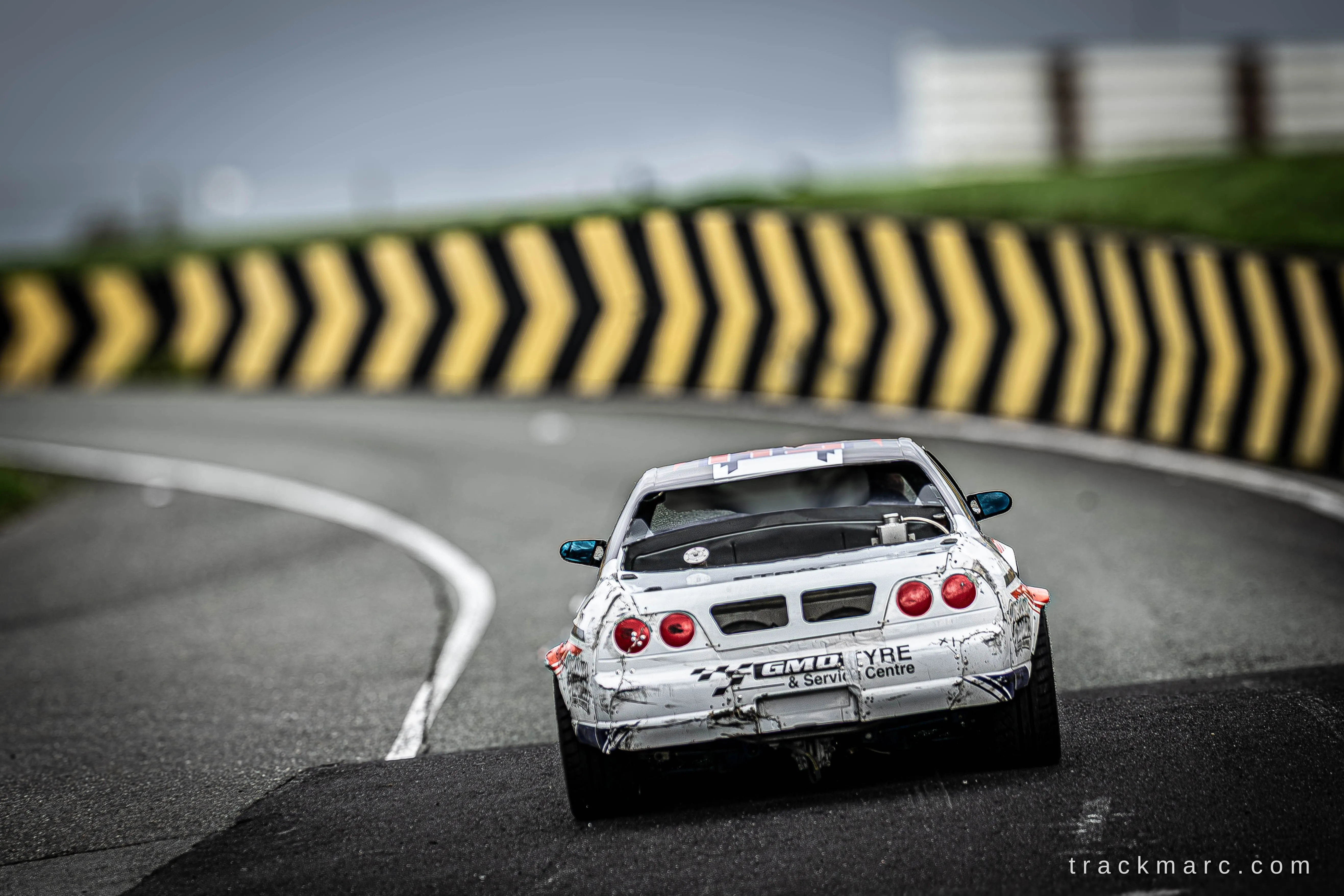 Nissan Skyline R33 at 130 Showdown