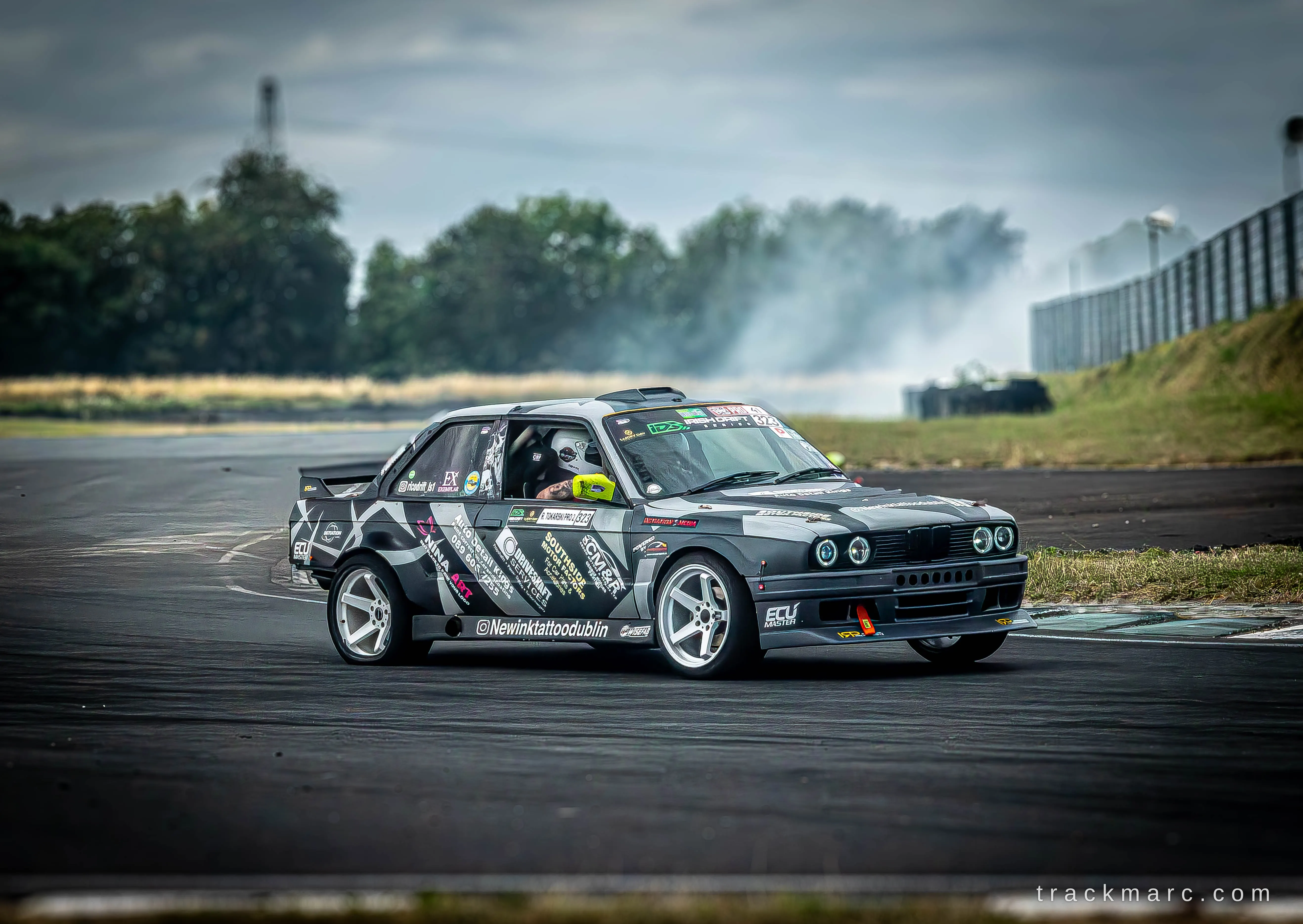 E30 drift action at Mondello