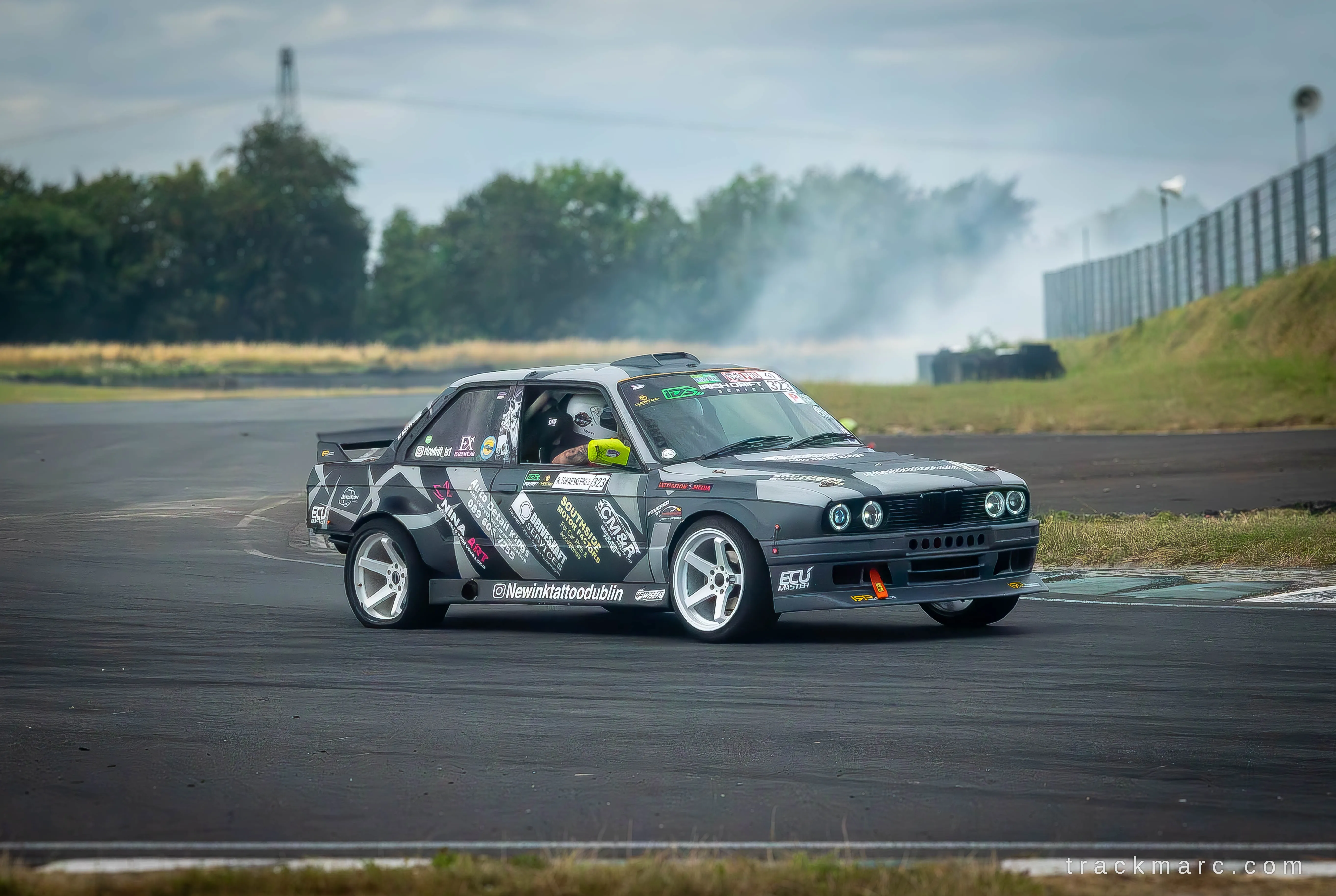 E30 drift action at Mondello