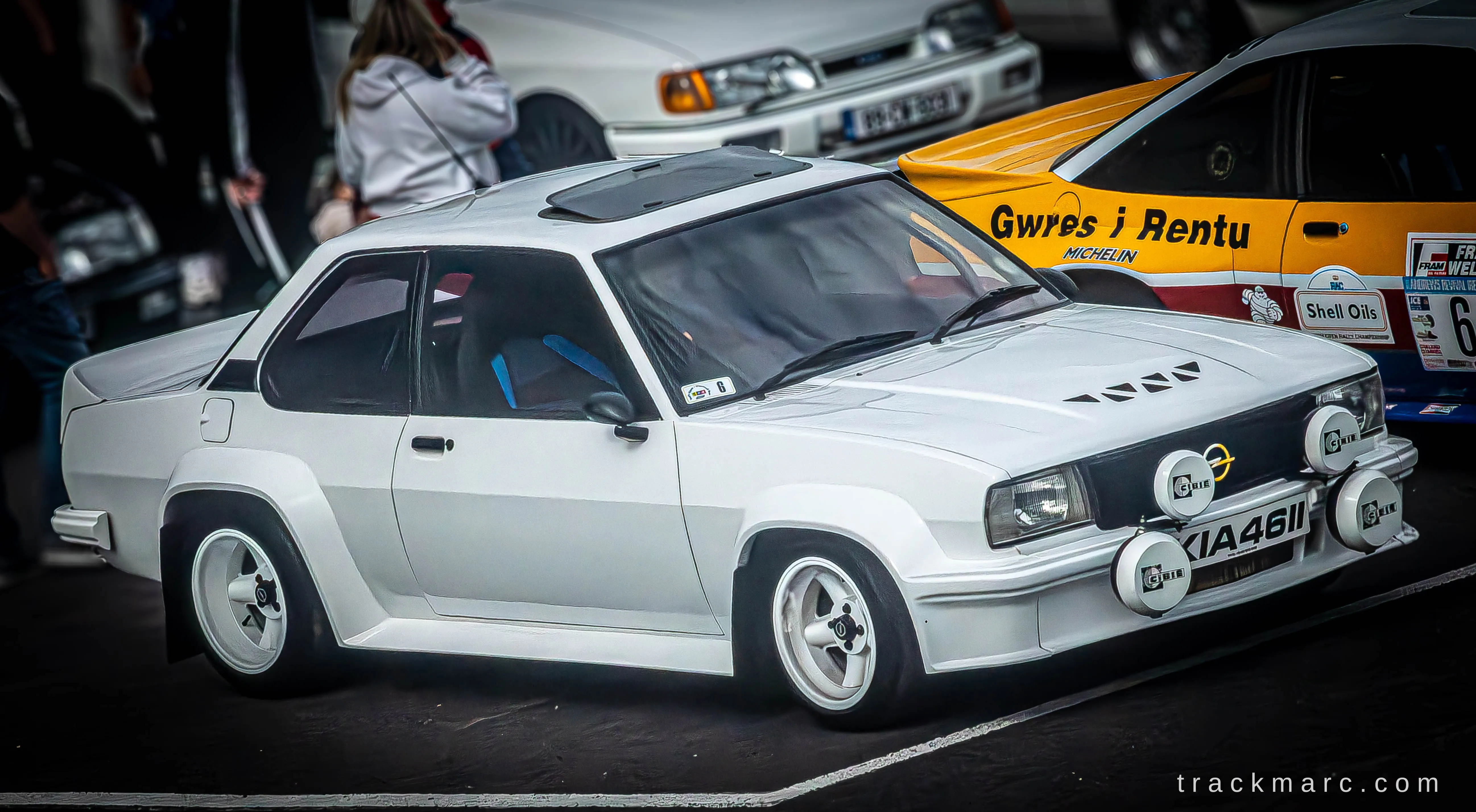 White Opel Manta, Retrostock