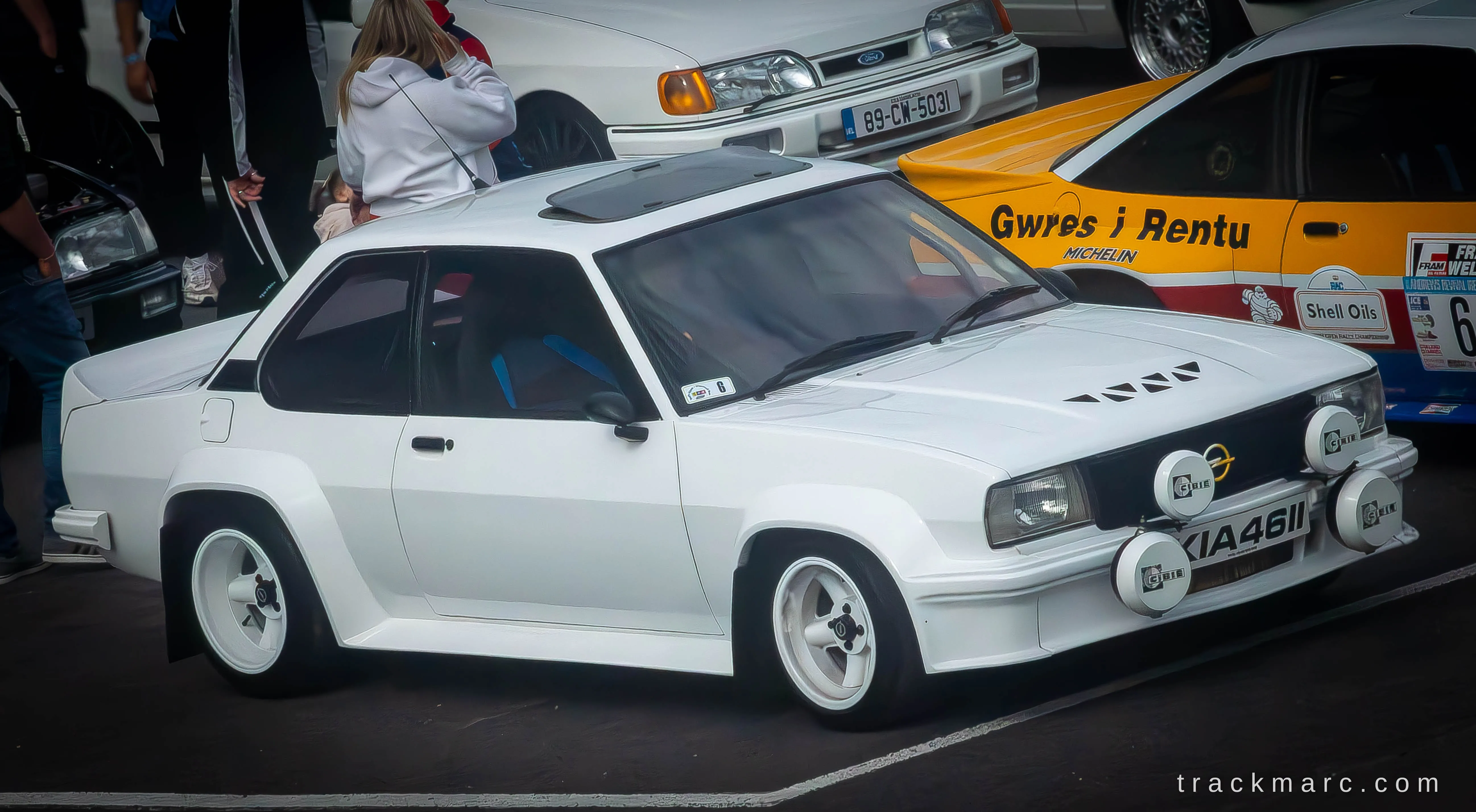 White Opel Manta, Retrostock