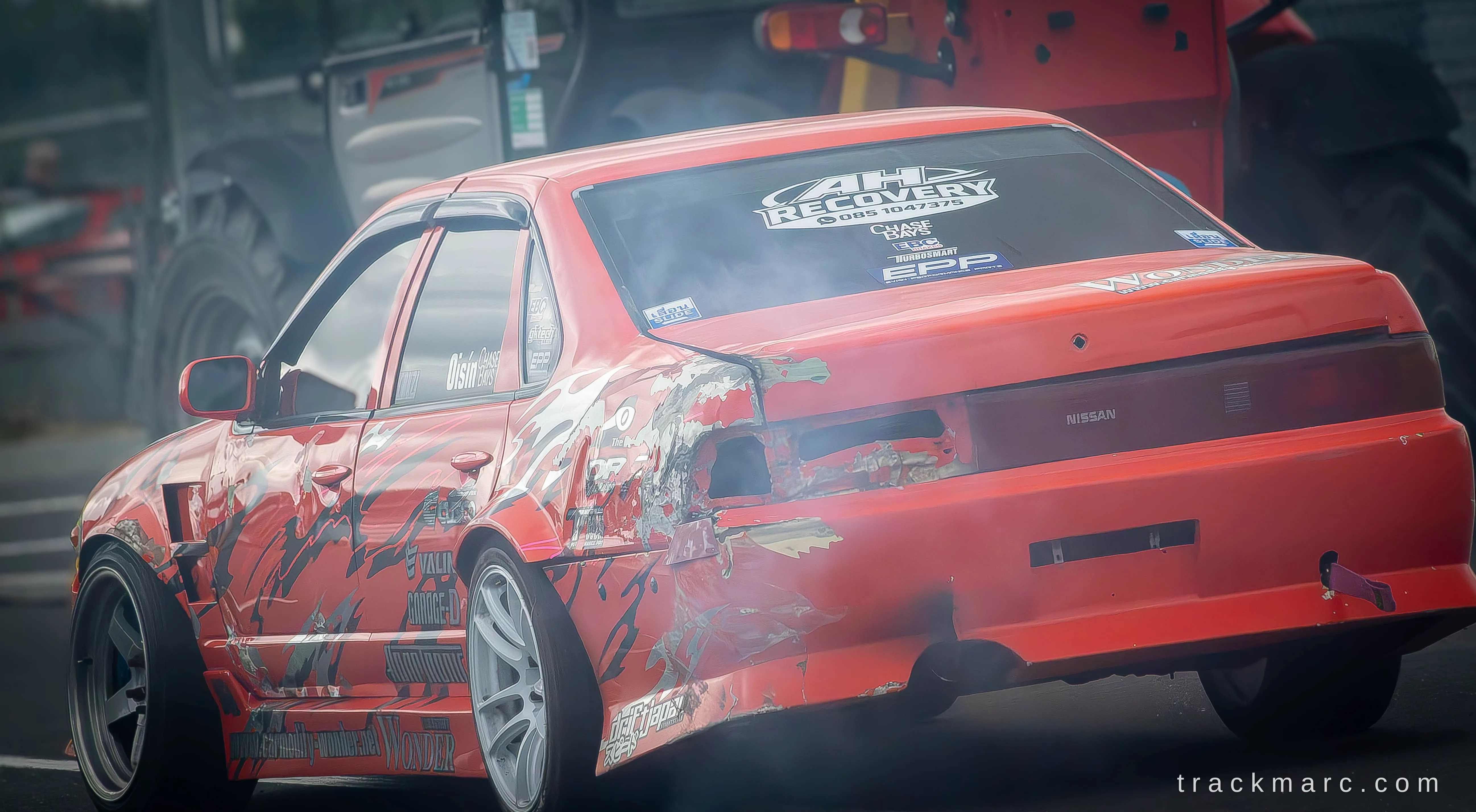 Nissan Saloon, Wonder Livery — Retrostock