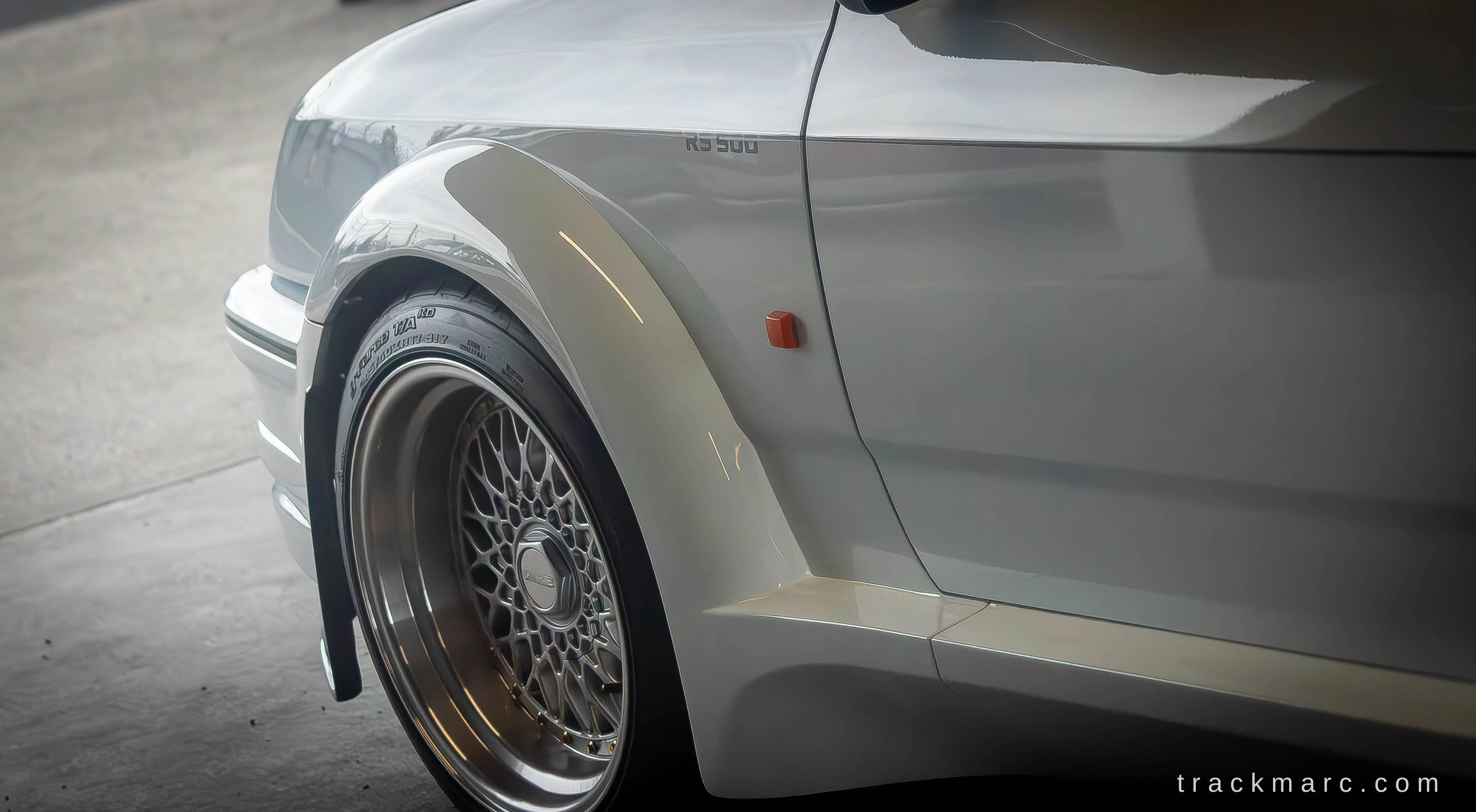 Sierra RS500 Wheel Detail — Retrostock