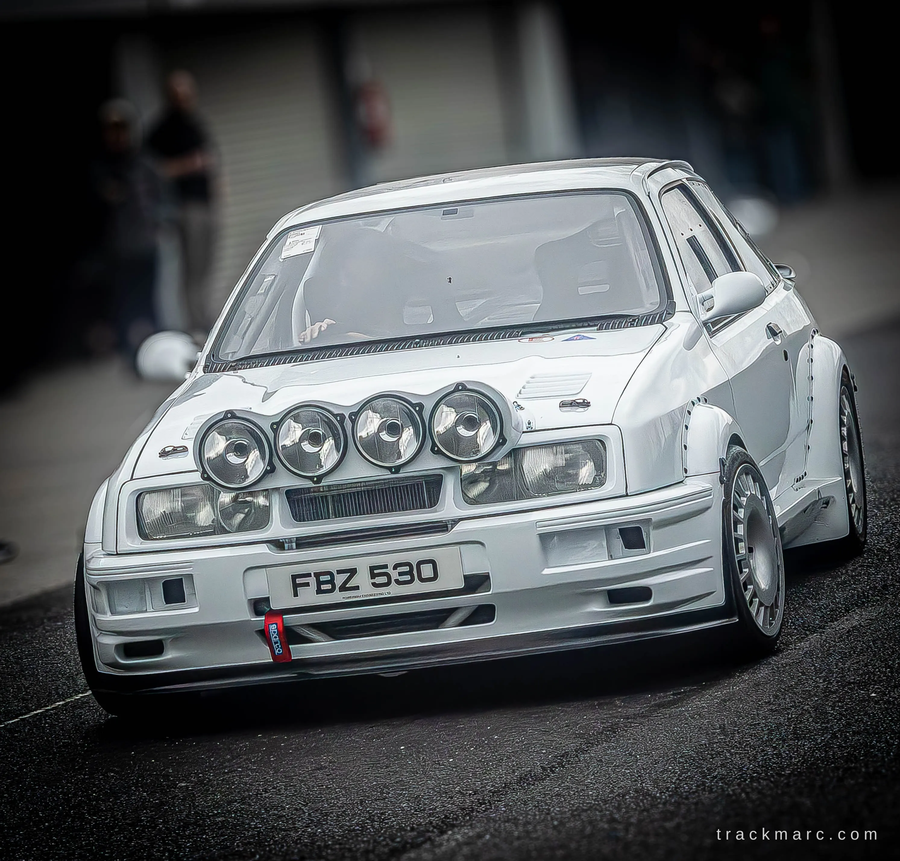 Ford Sierra, Rally Spotlights — Retrostock