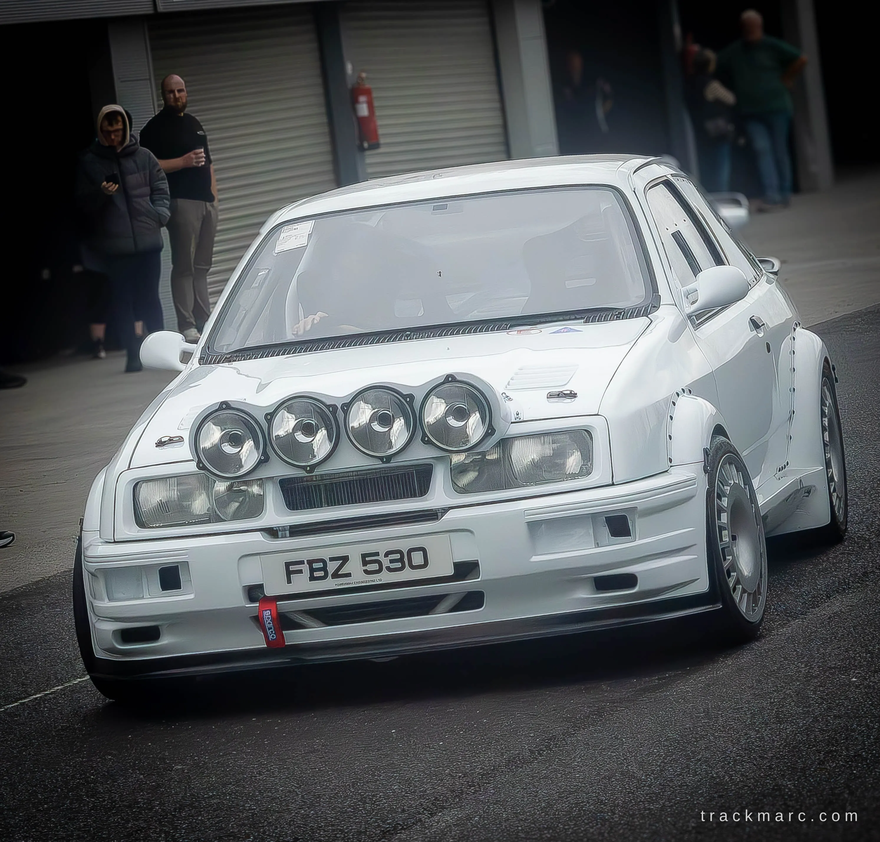 Ford Sierra, Rally Spotlights — Retrostock