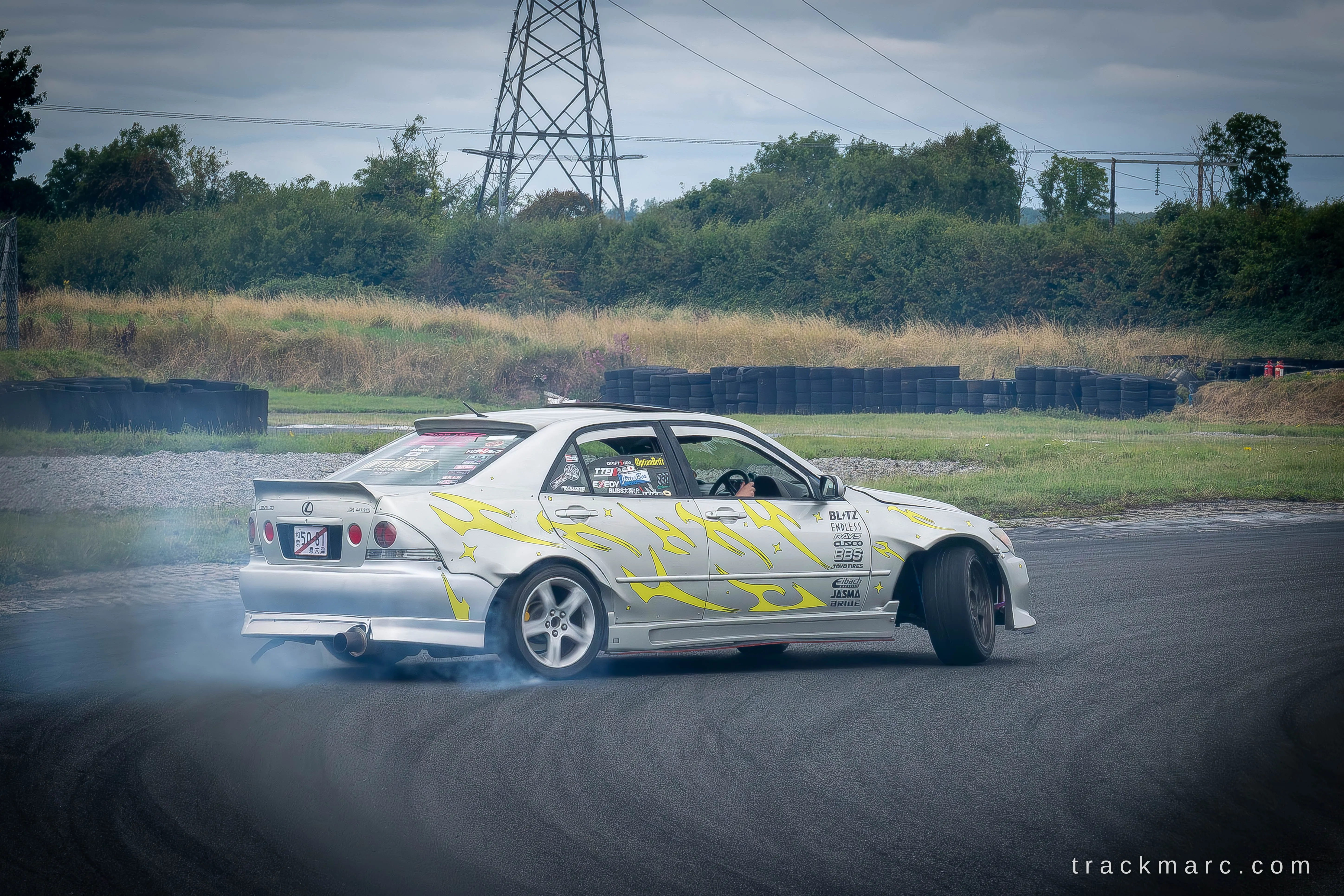 Silver Lexus IS200, Drift Games