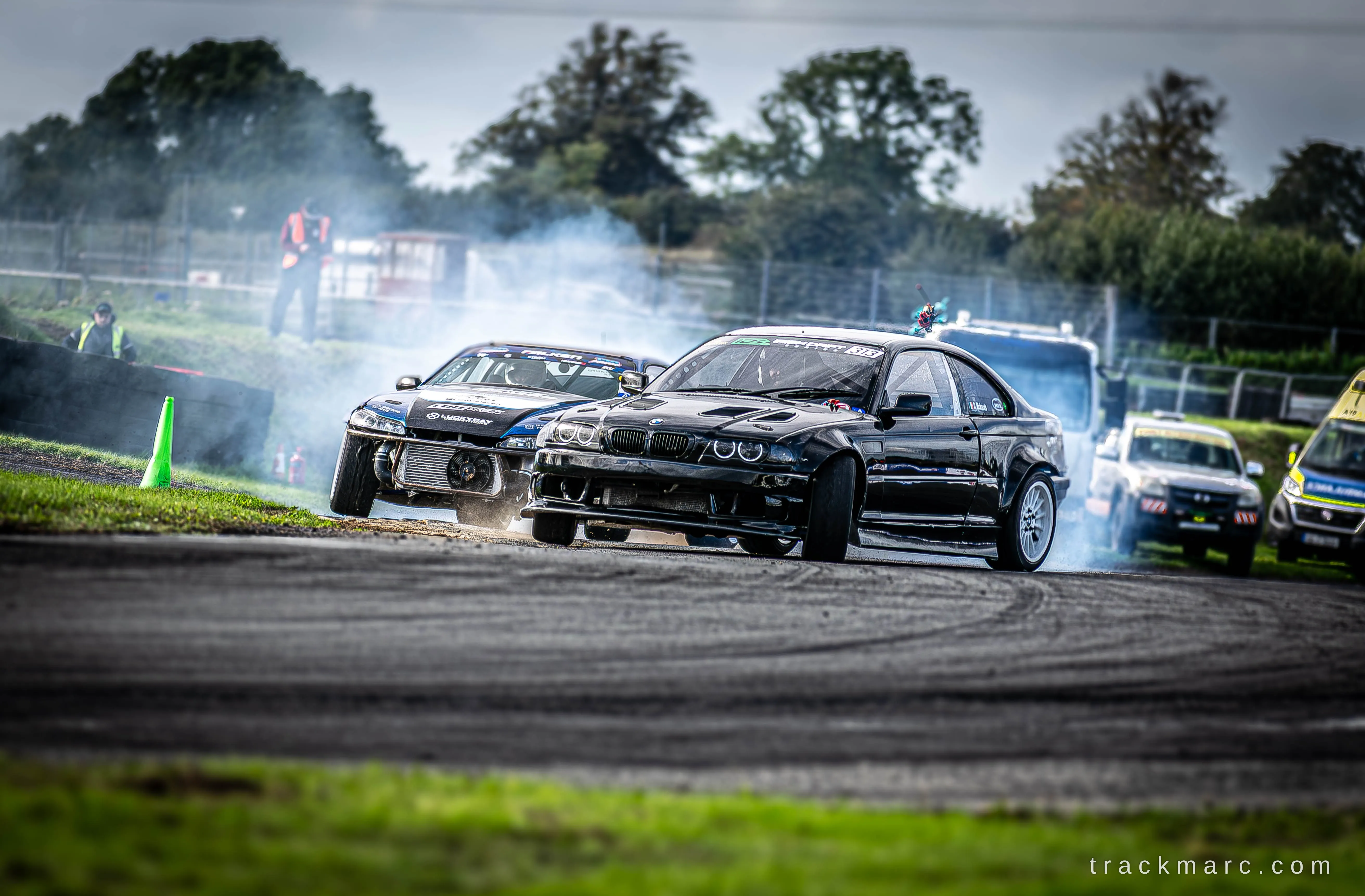 BMW E46 and Nissan Silvia S15 drift pairing — 130 Showdown