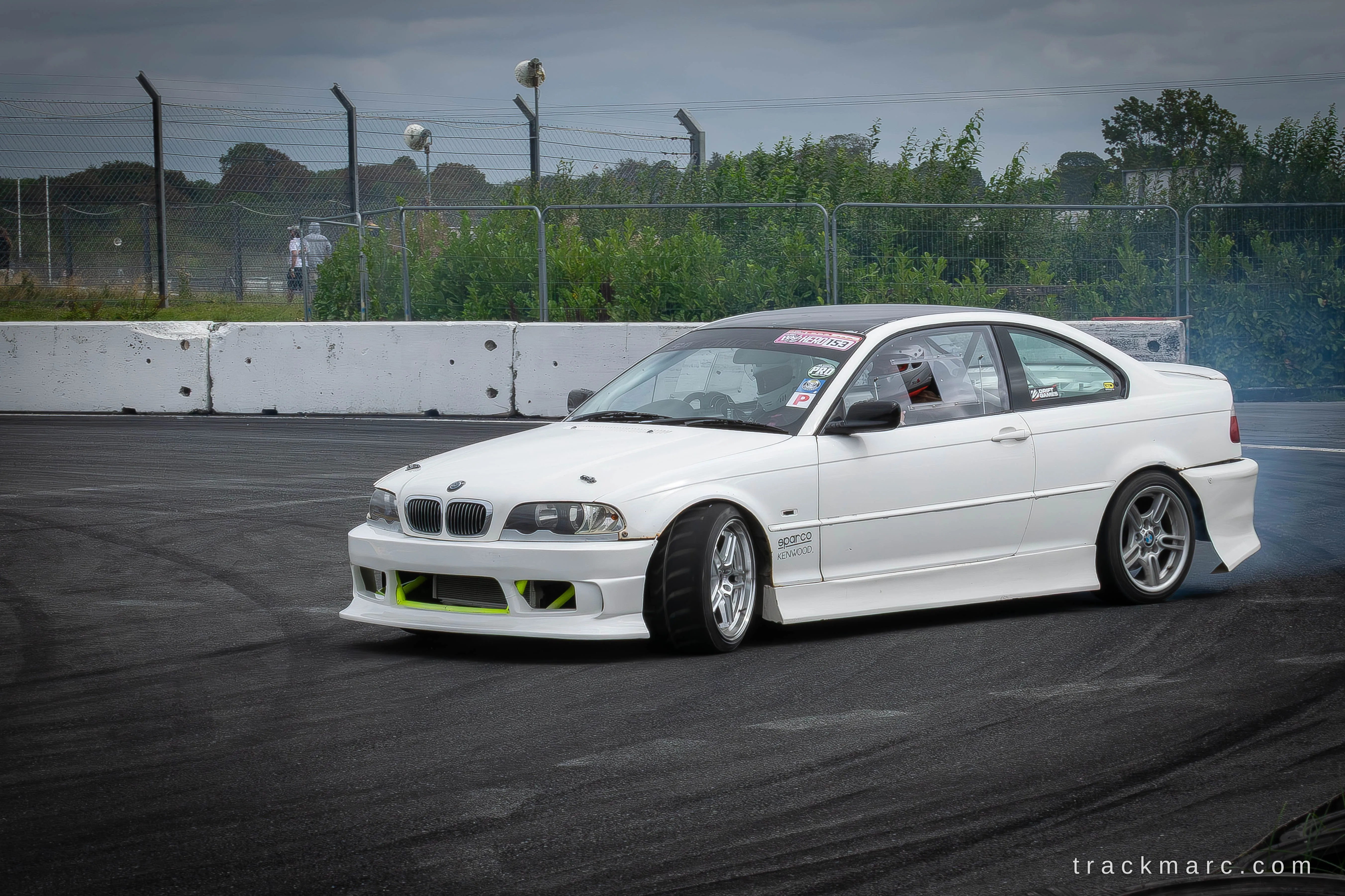 White BMW E46, Drift Games