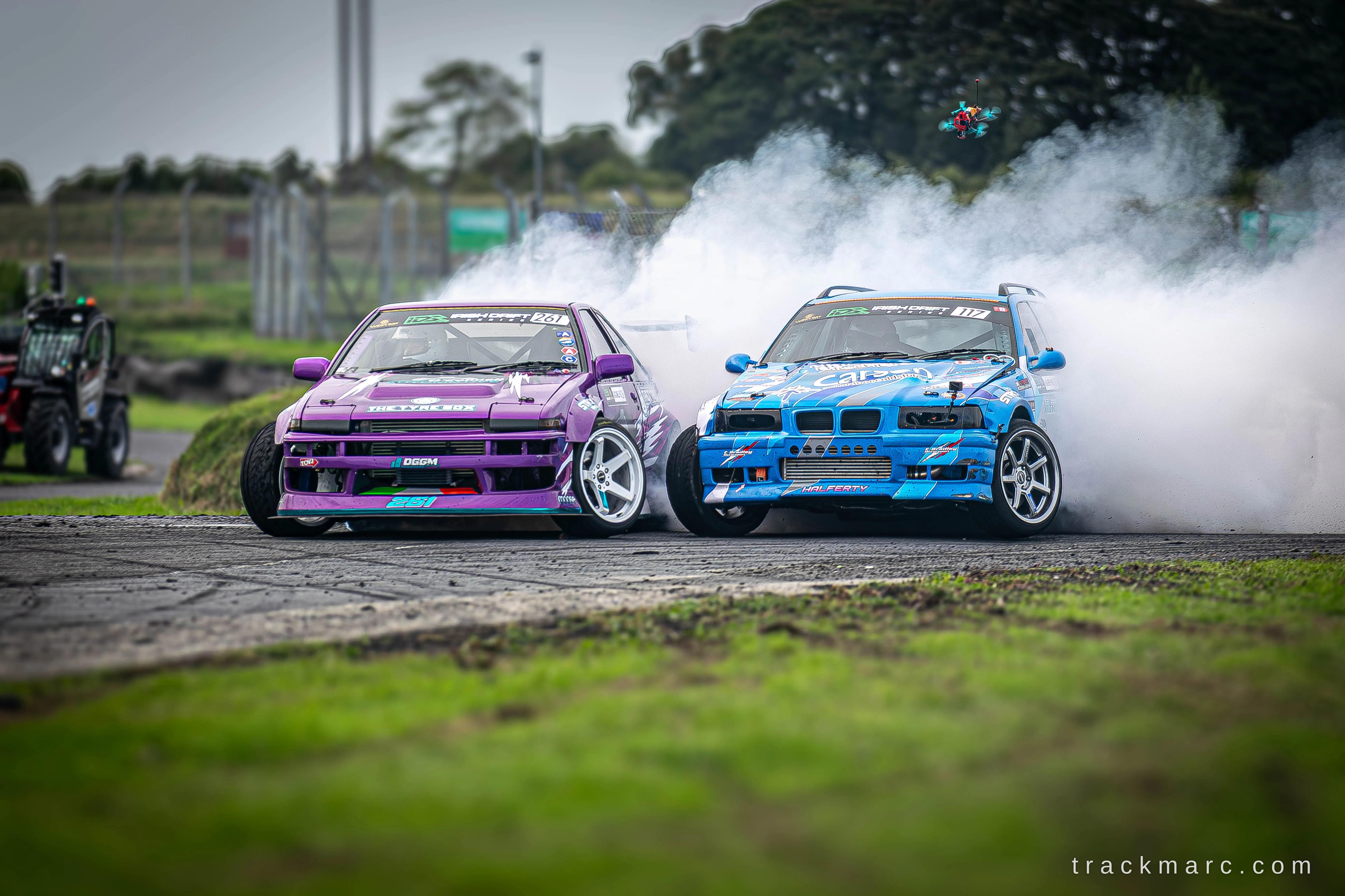 Diarmuid O'Connell's Toyota AE86 #261 and Stephen Halferty's BMW E36 Touring #117 — 130 Showdown