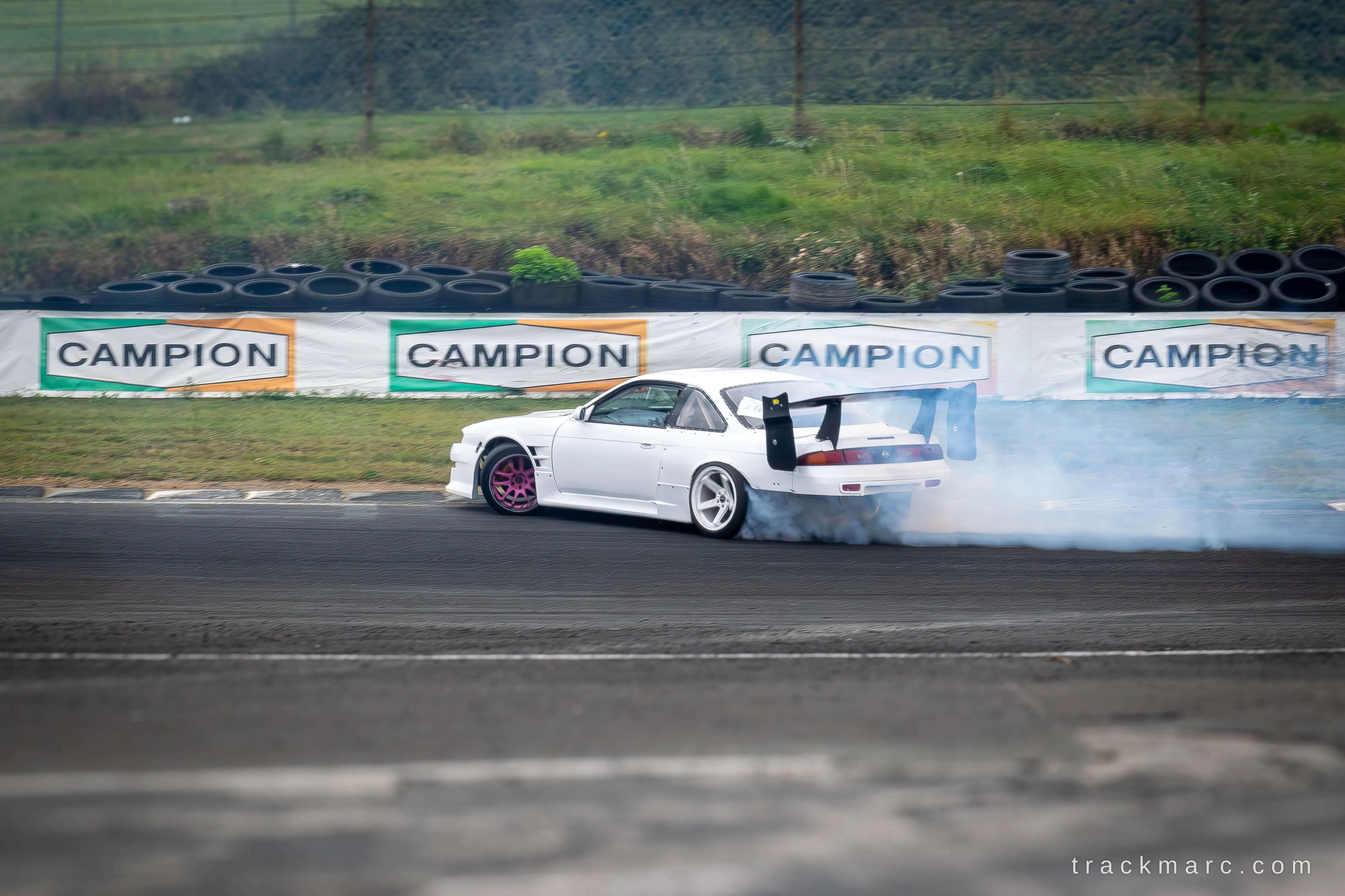 White Nissan S14 Silvia — Drift Games