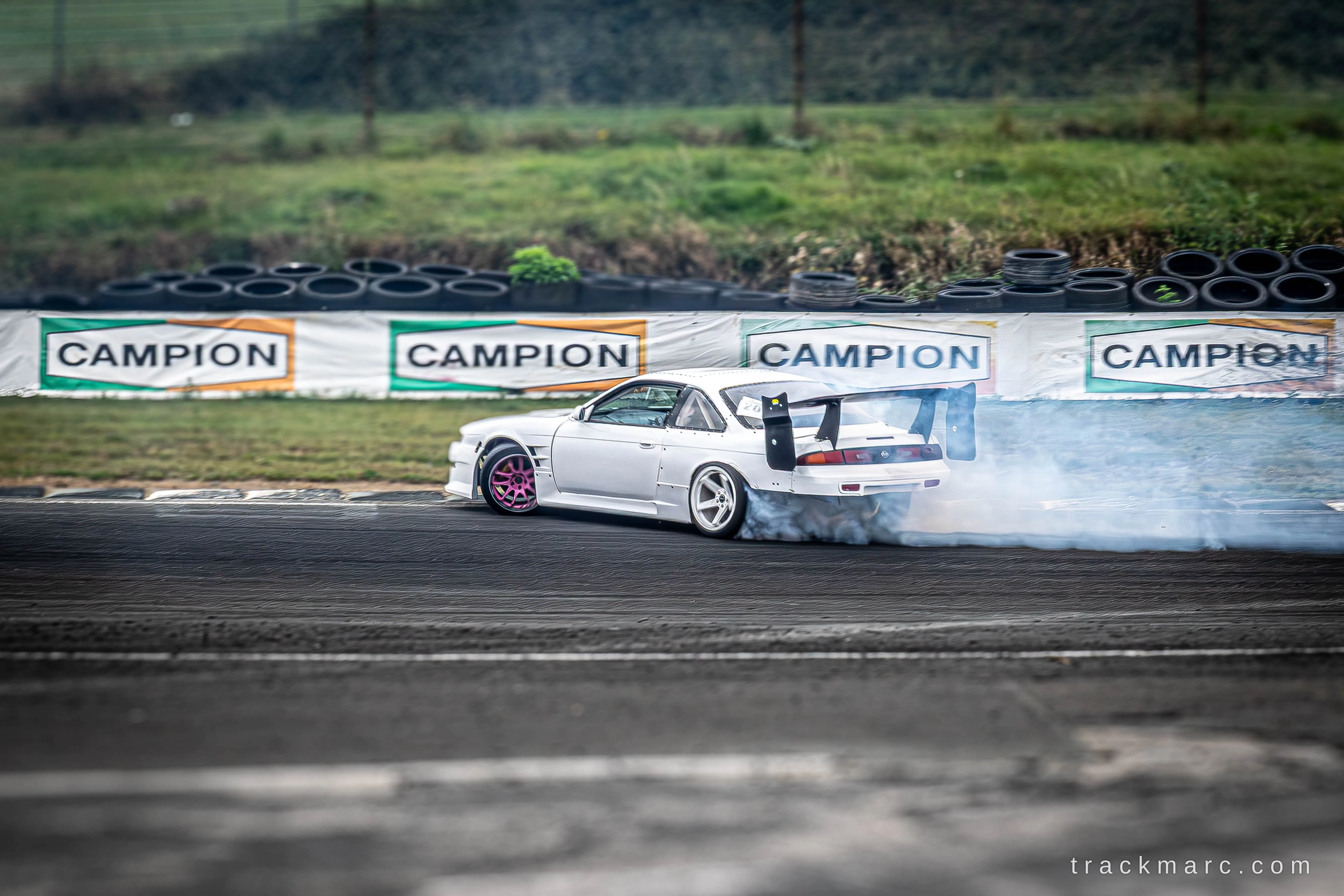 White Nissan S14 Silvia — Drift Games