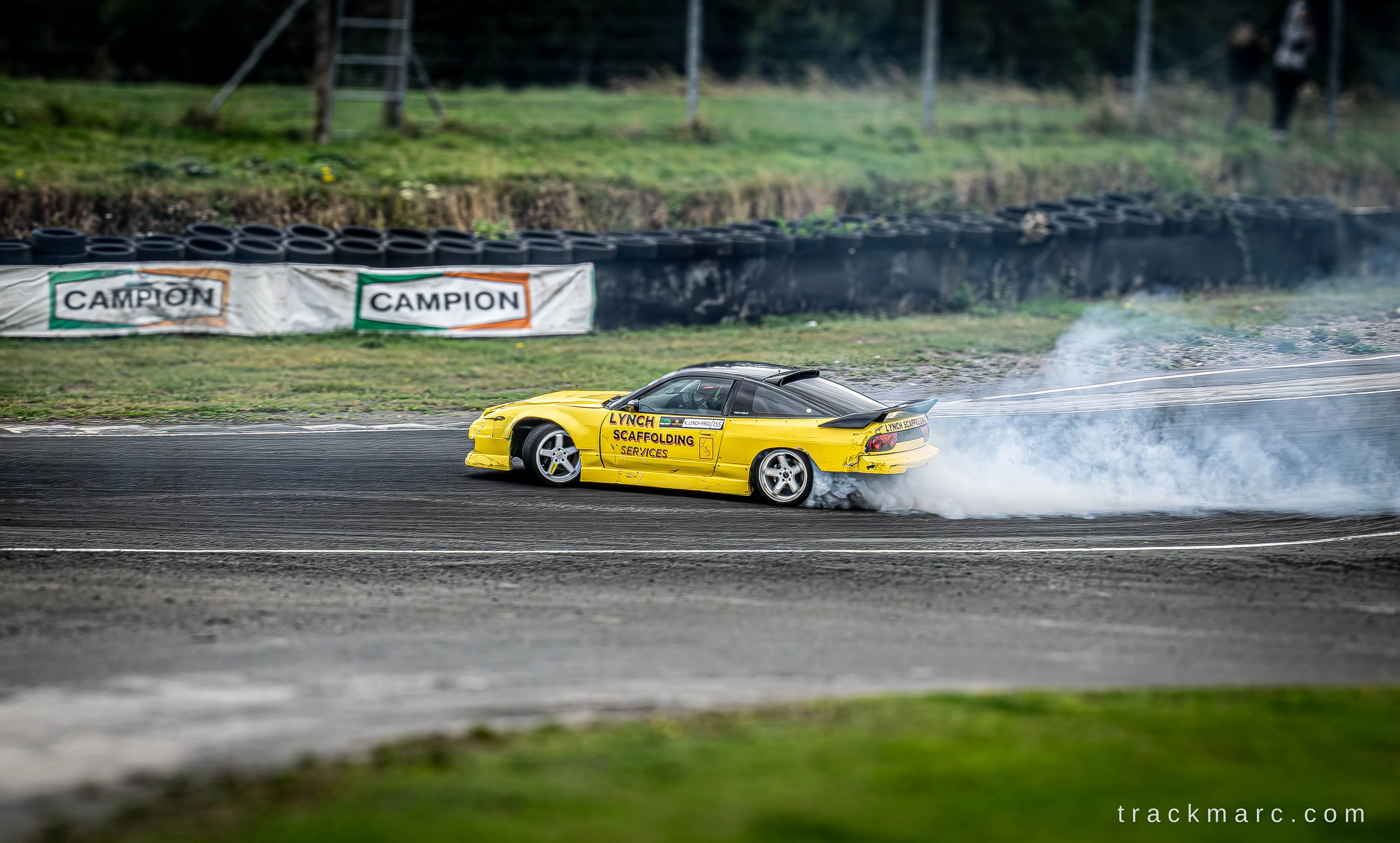 Yellow Nissan 180SX — Drift Games