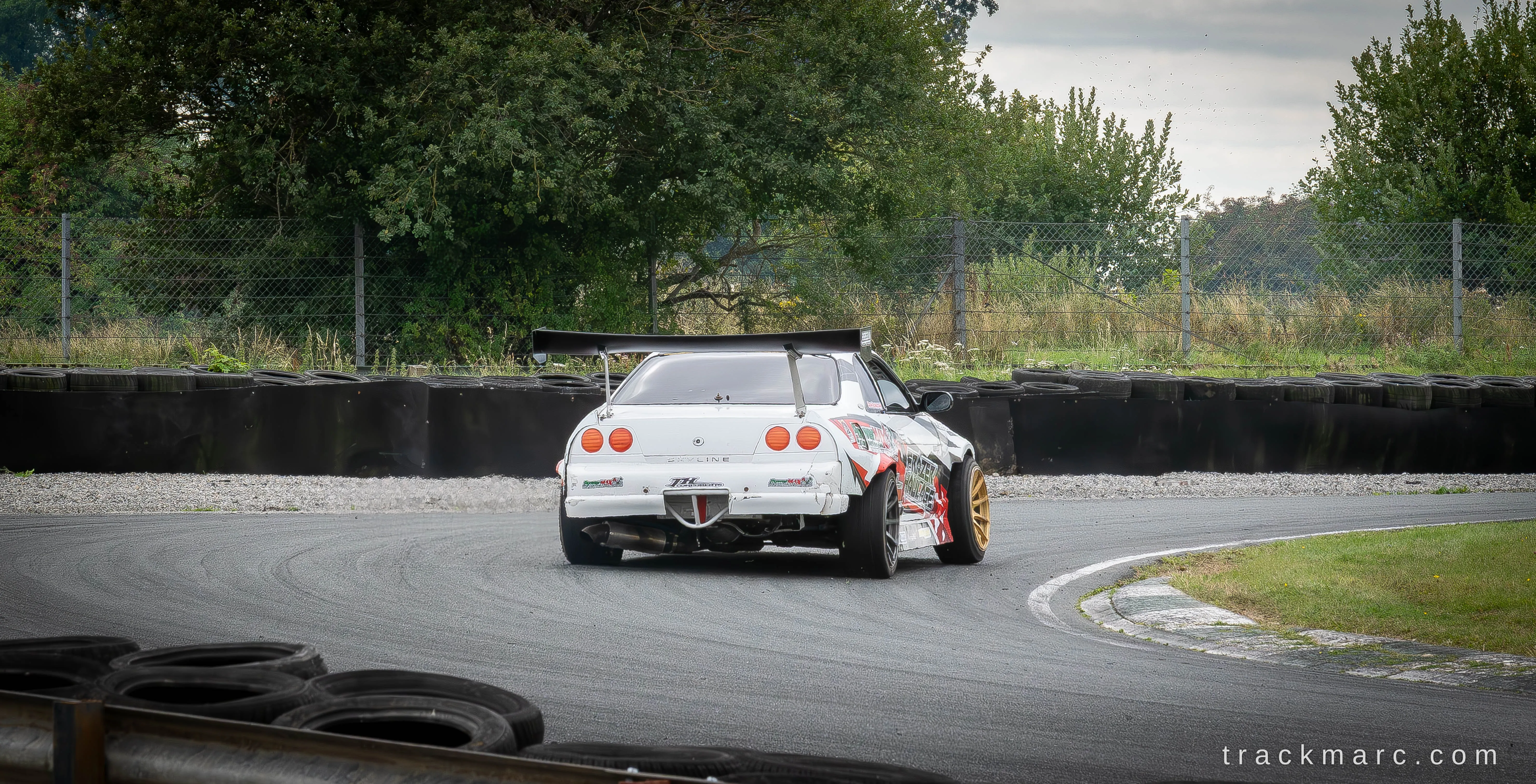 Nissan Skyline R33 drift car — Drift Games