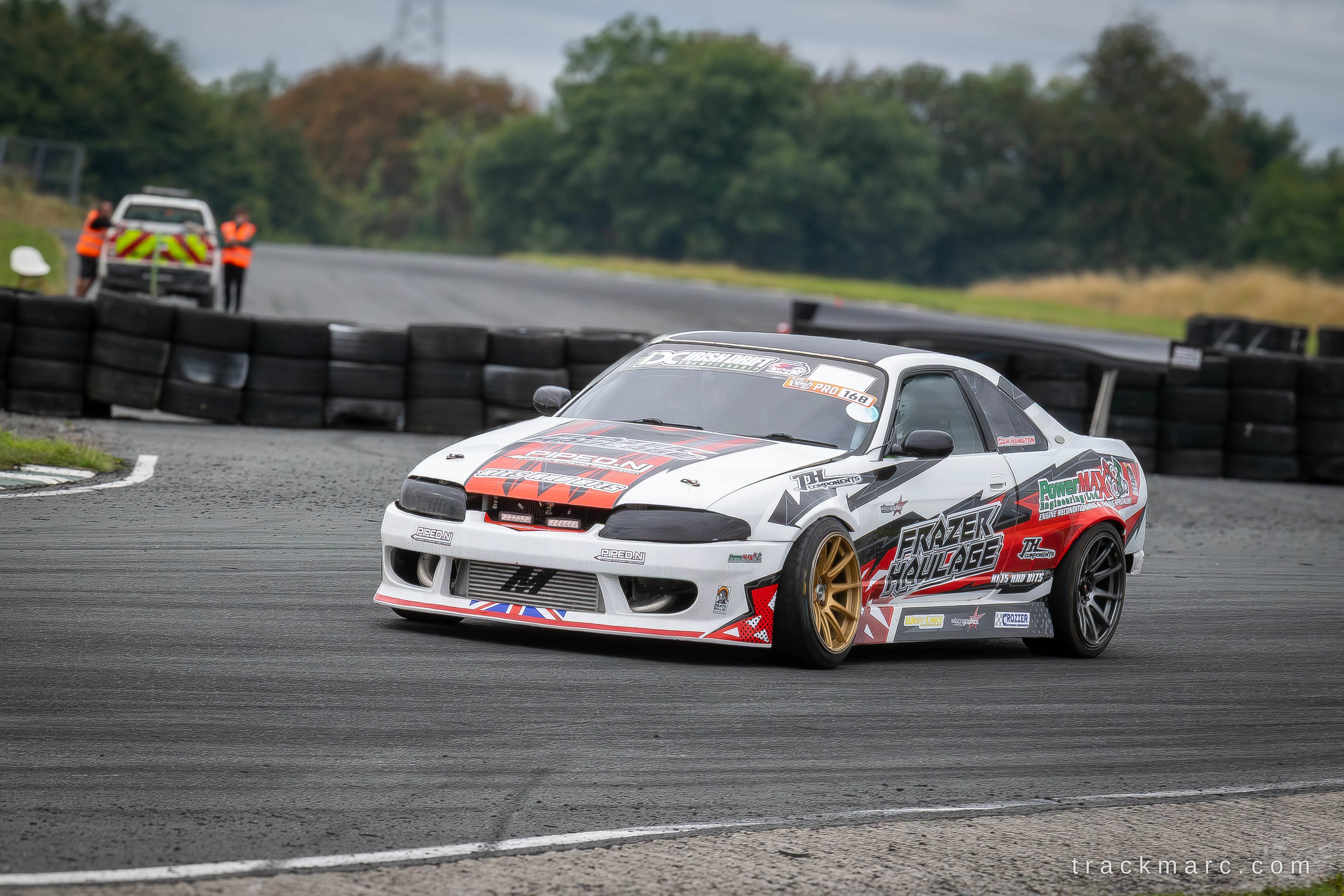 Nissan Skyline R33 drift car — Drift Games