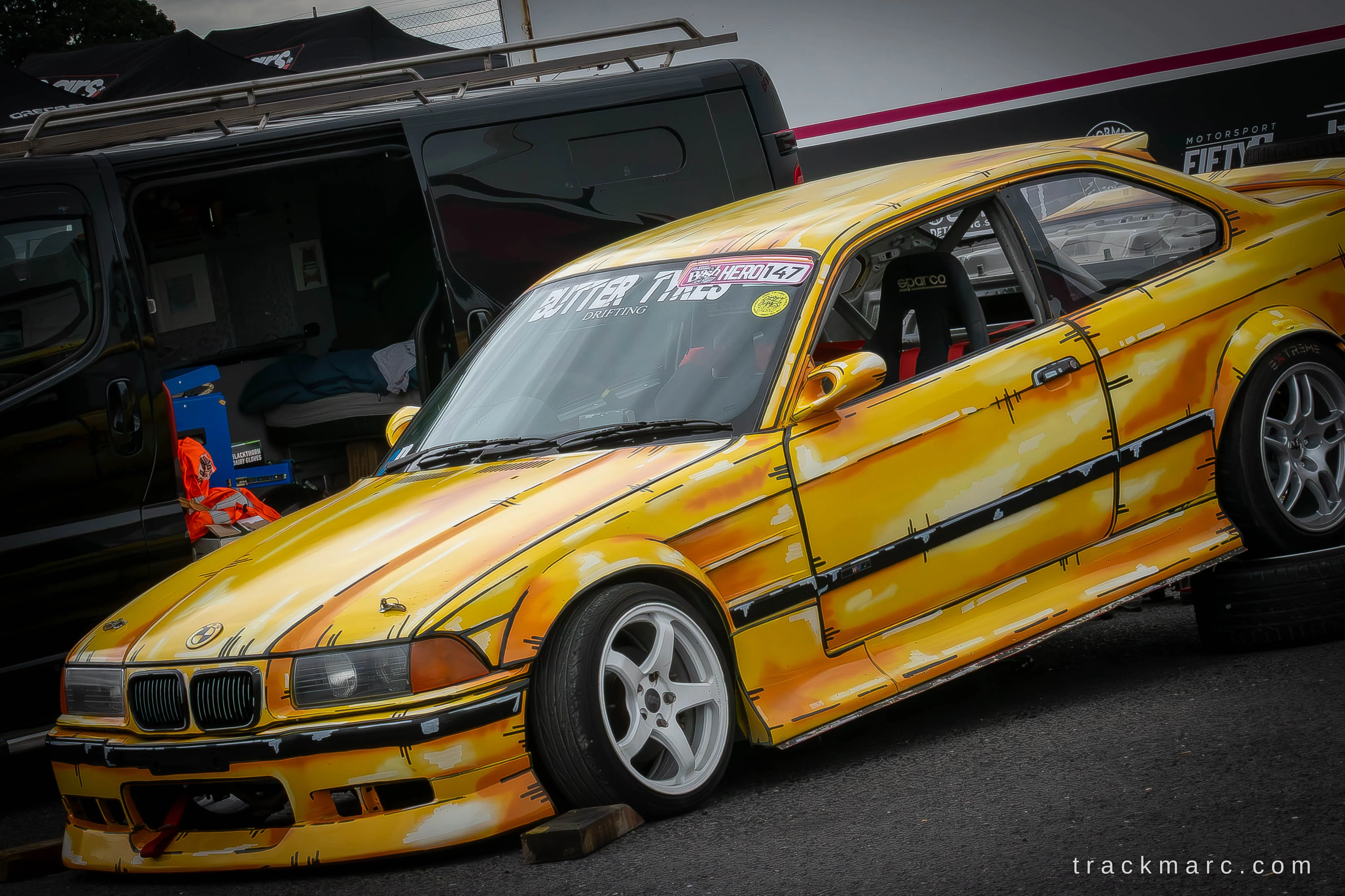 BMW E36 drift car in comic livery — Drift Games