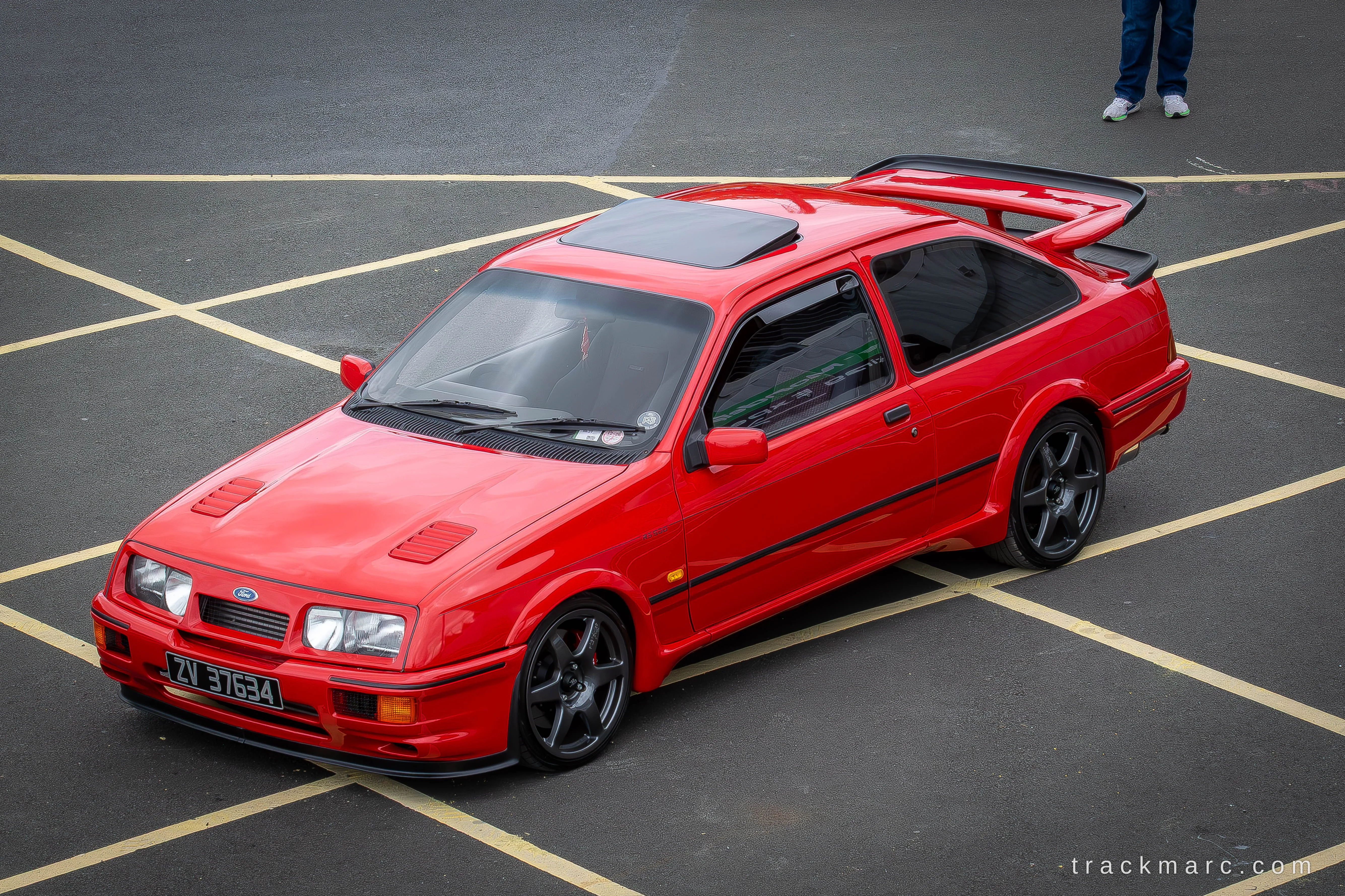 Ford Sierra RS500, Red — Drift Games