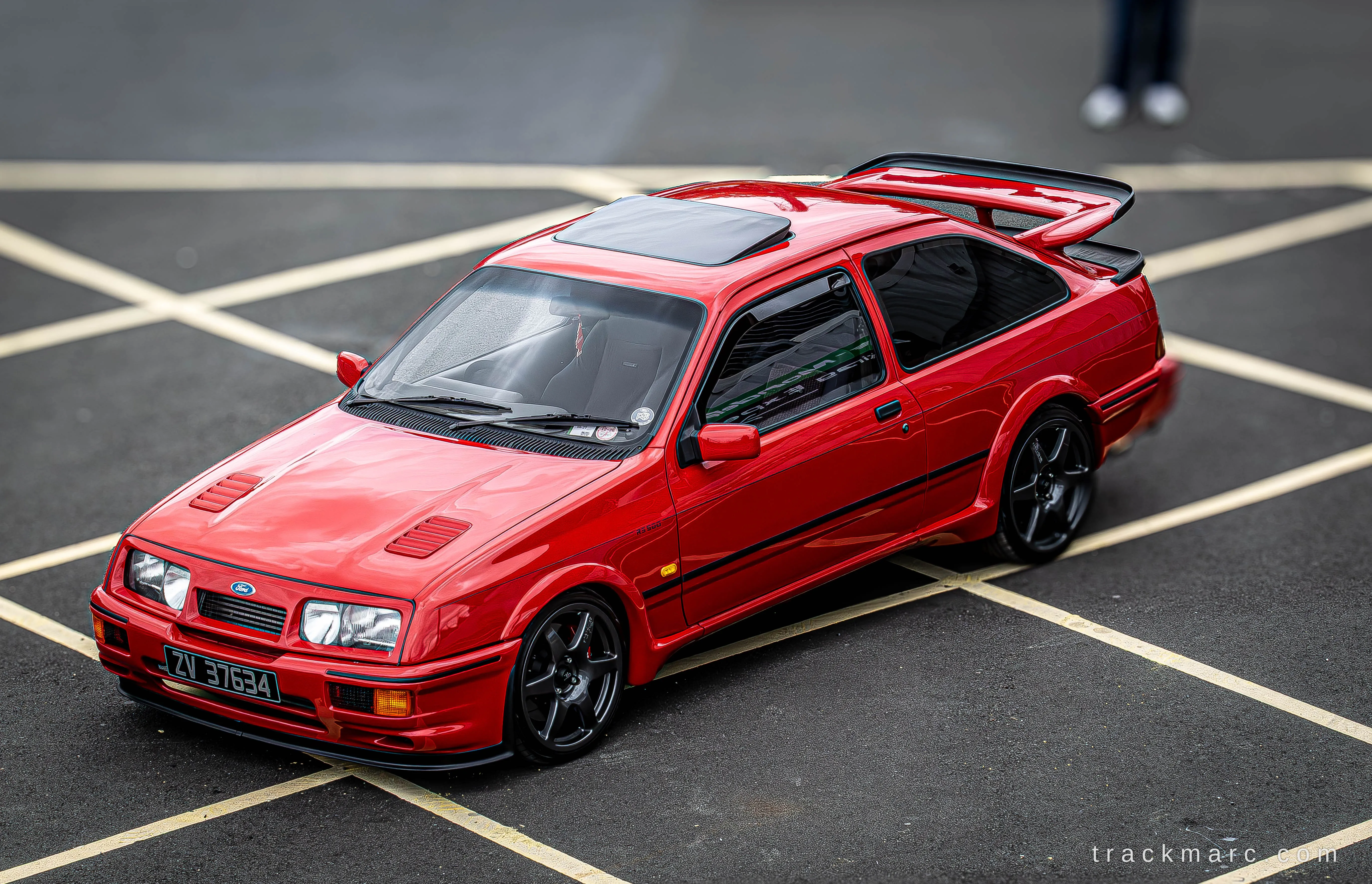 Ford Sierra RS500, Red — Drift Games