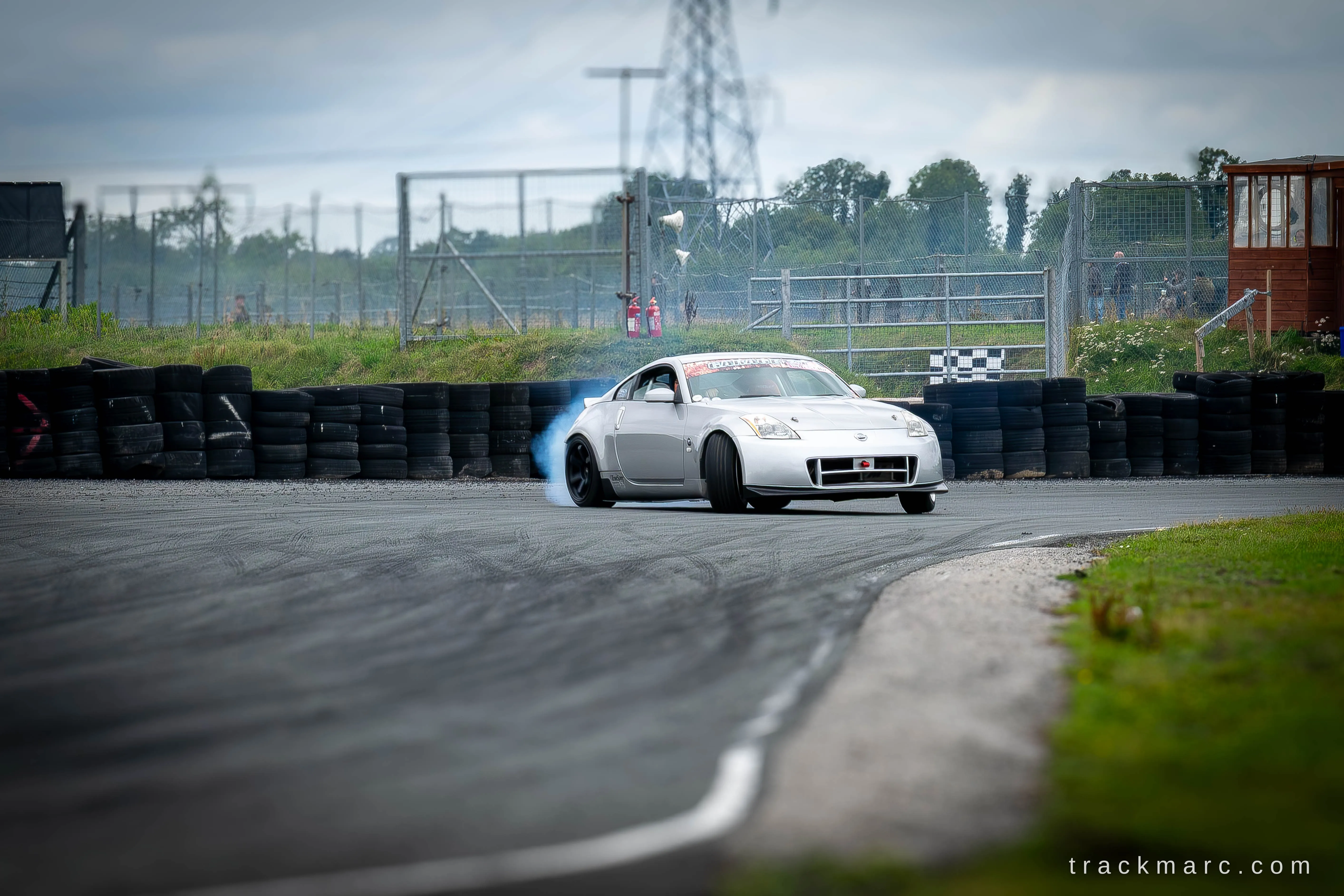 Silver Nissan 350Z — Drift Games