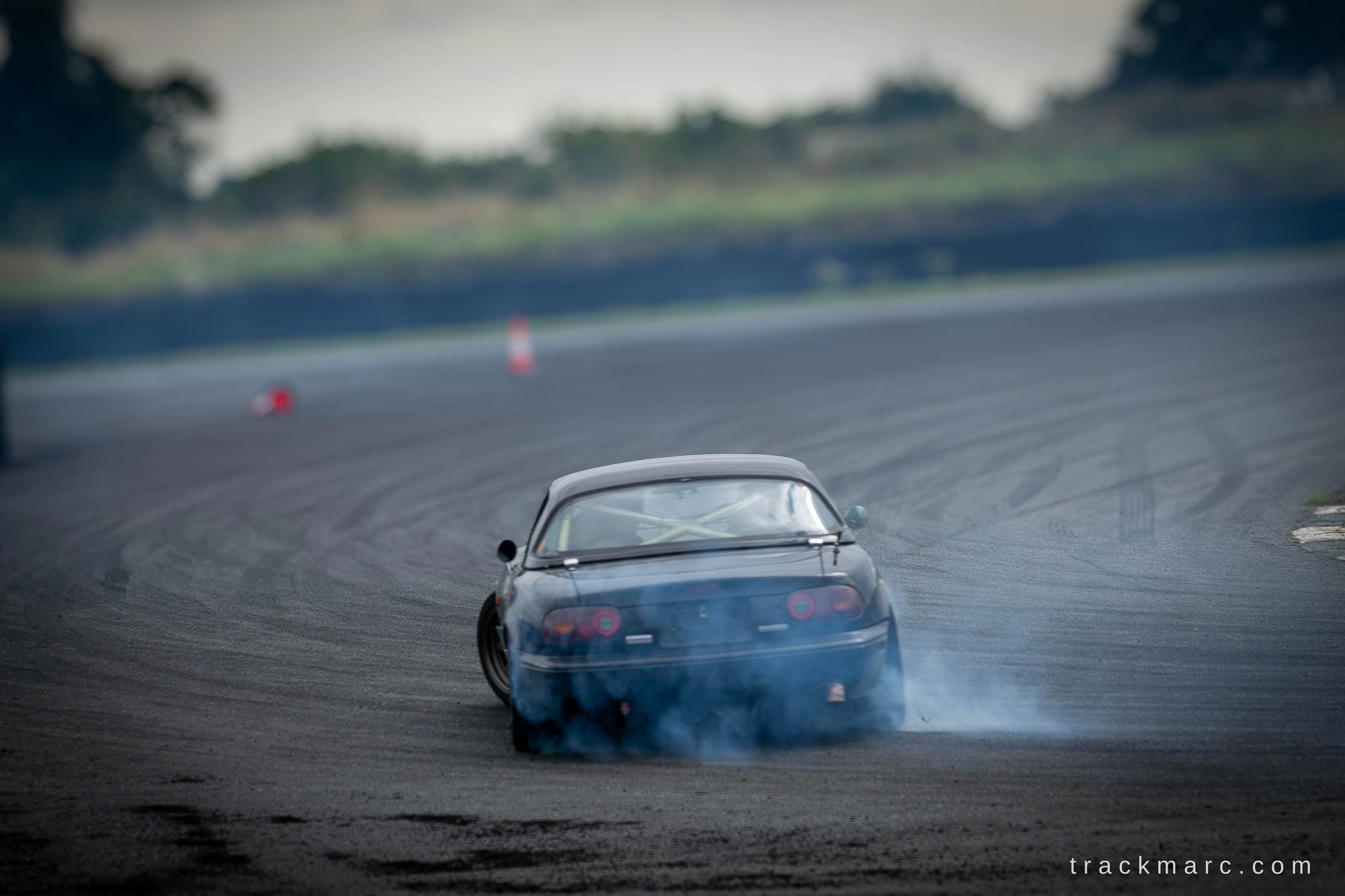 Mazda MX-5 drifting at Drift Games