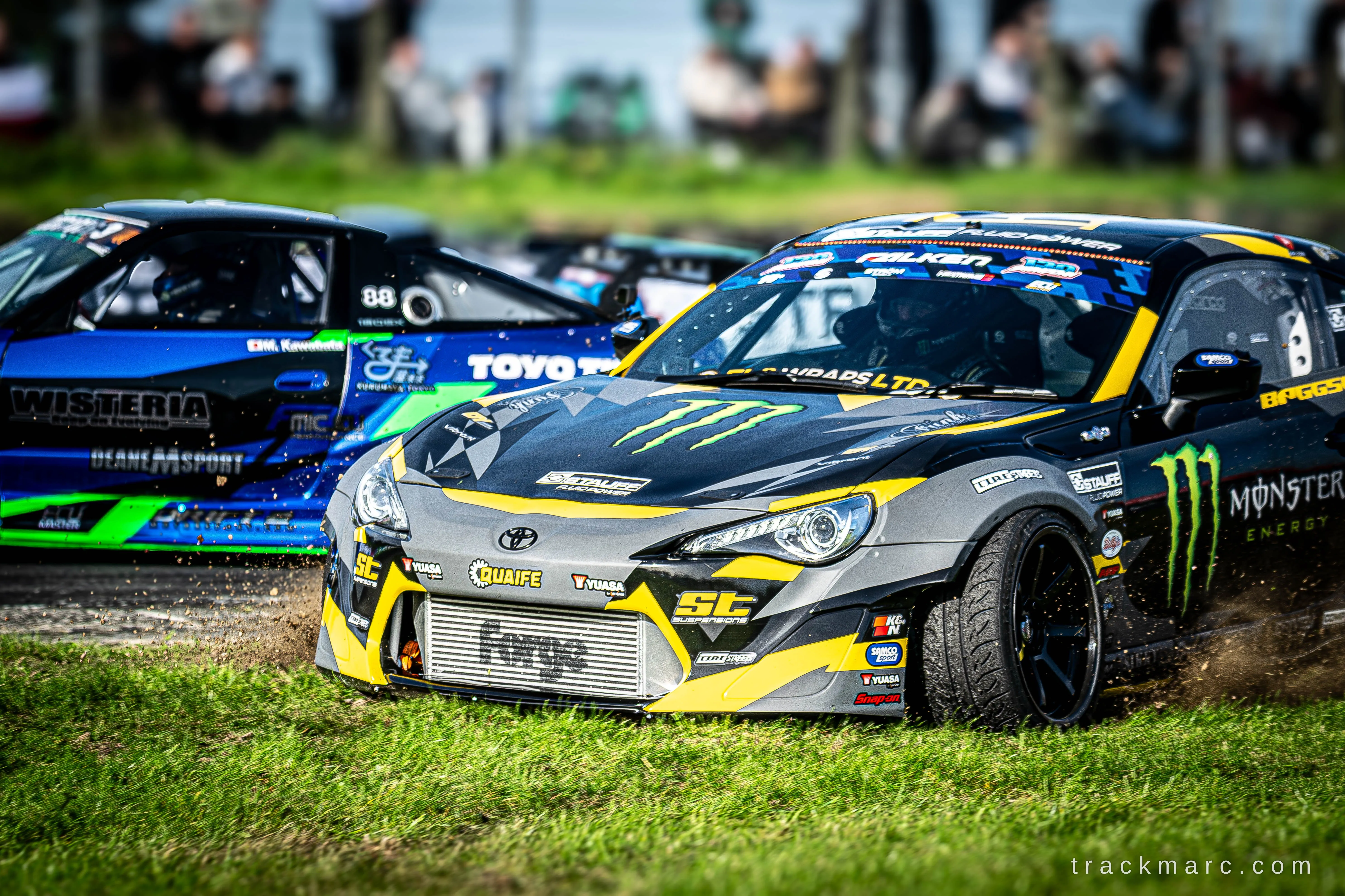 Toyota GT86 and Nissan 180SX — 130 Showdown