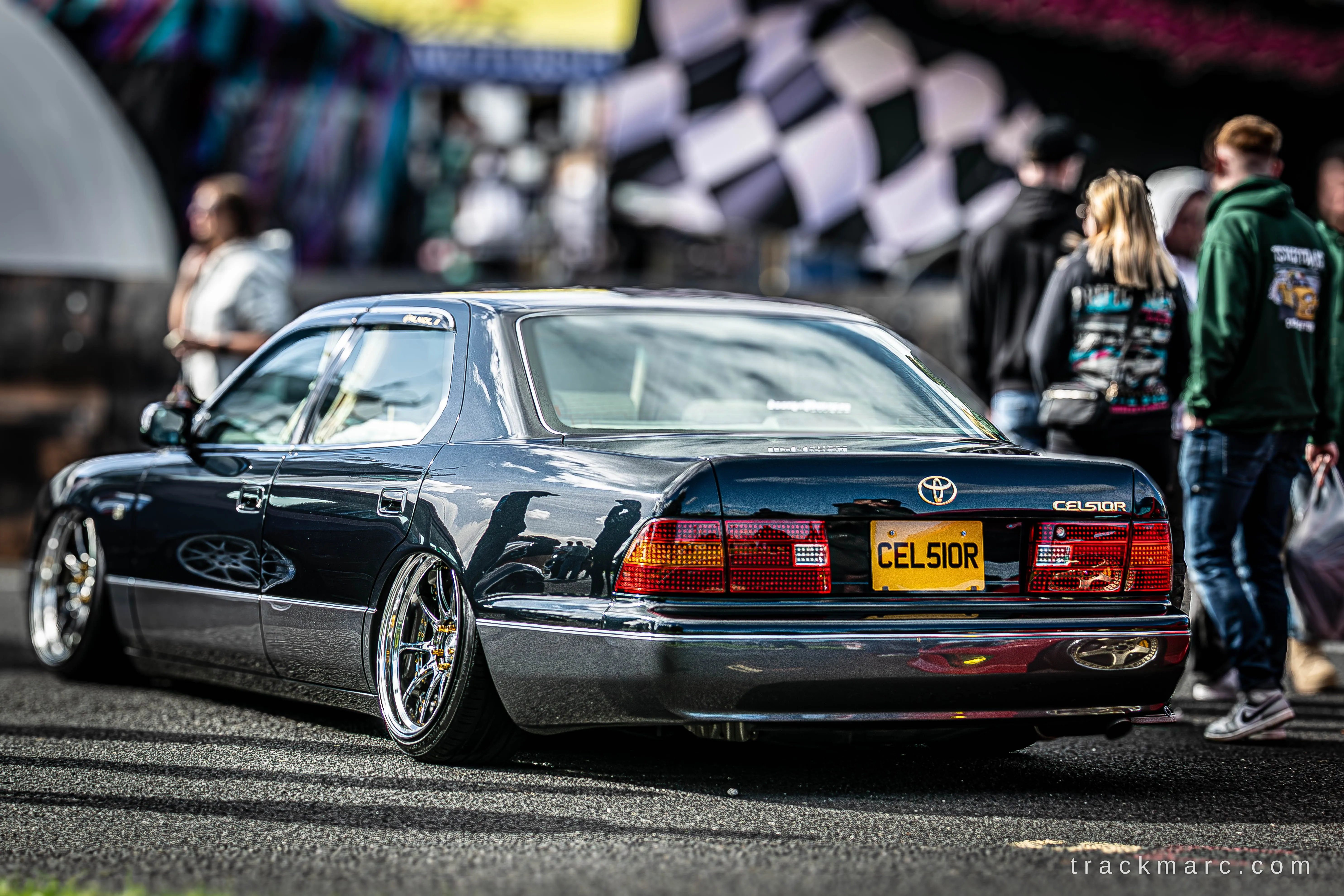 Toyota Celsior — 130 Showdown