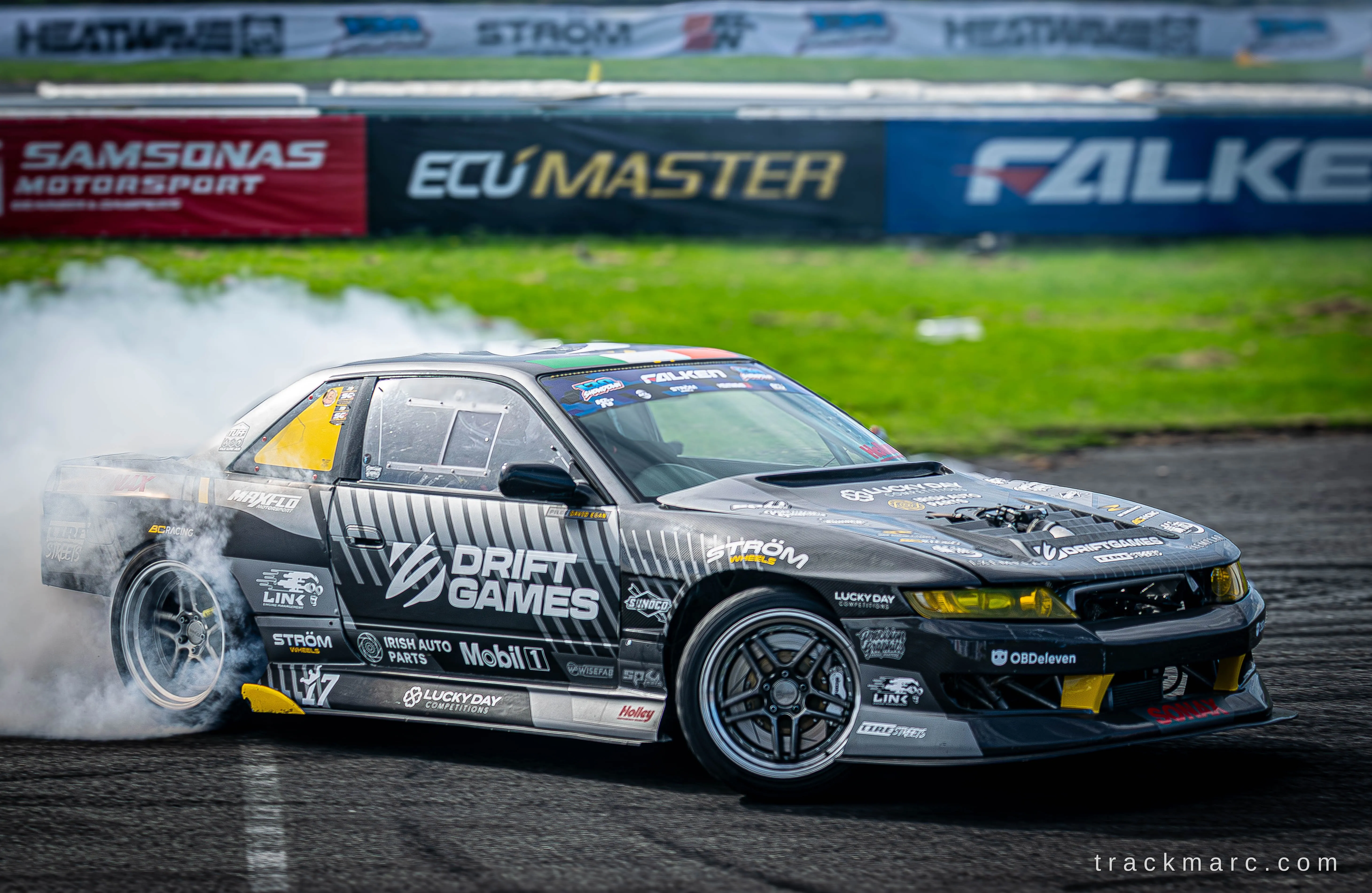 Nissan Silvia S15 at 130 Showdown